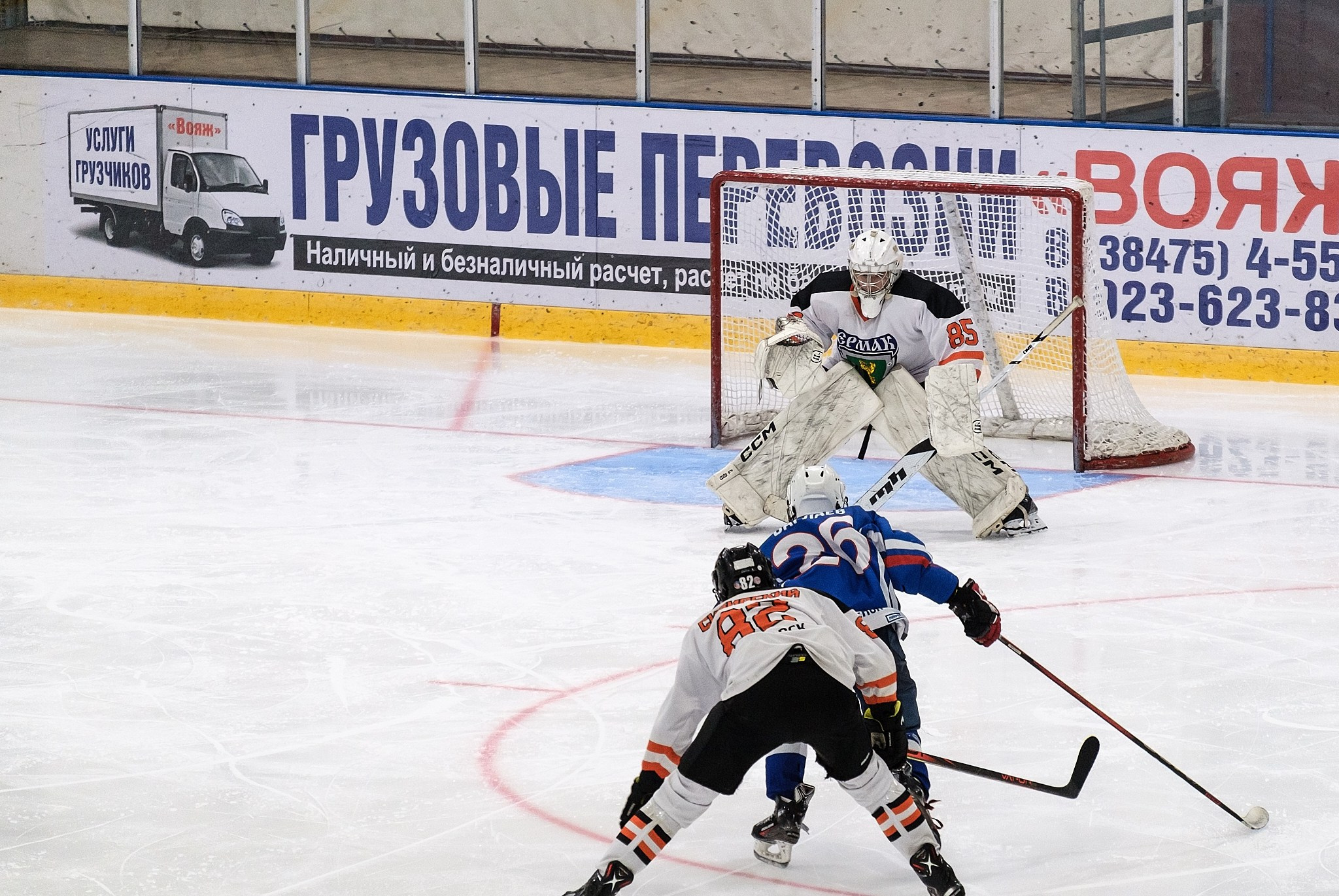 Хоккейный матч Вымпел-2011 (Междуреченск) vs Ермак (Ангарск) — фотограф в Междуреченске Никита Максимов