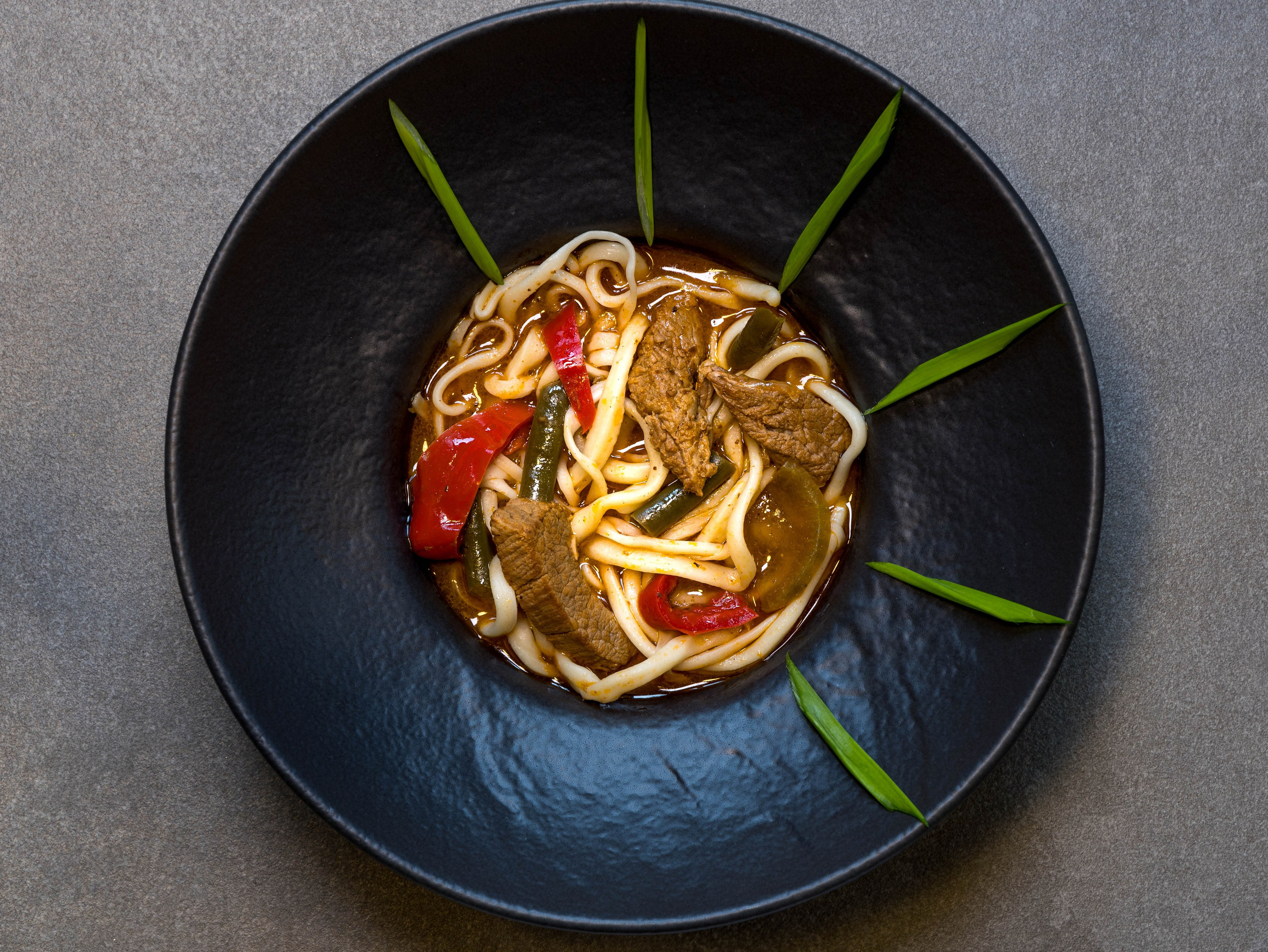 Блюда Чебуреки и Манты. Фотограф Юлия Воеводина