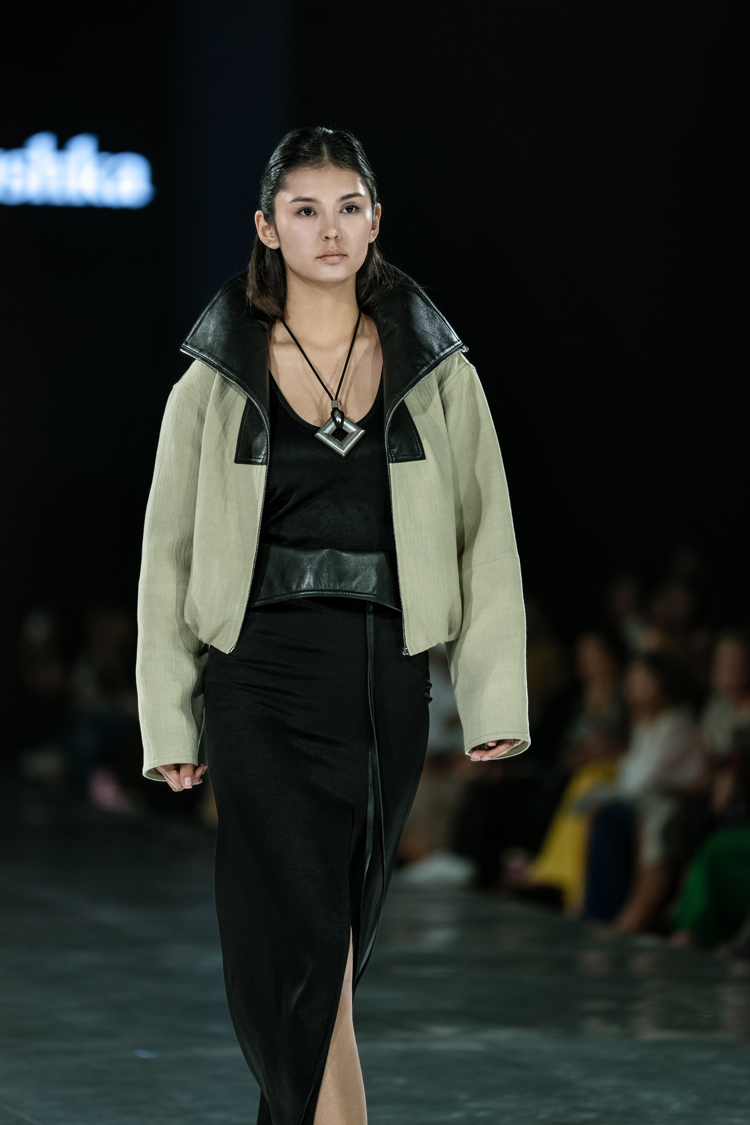 Visa Fashion Week Nanushka. Сайт Алматинского НЮ АРТ, будуар и фэшн фотографа Дениса Карпенко