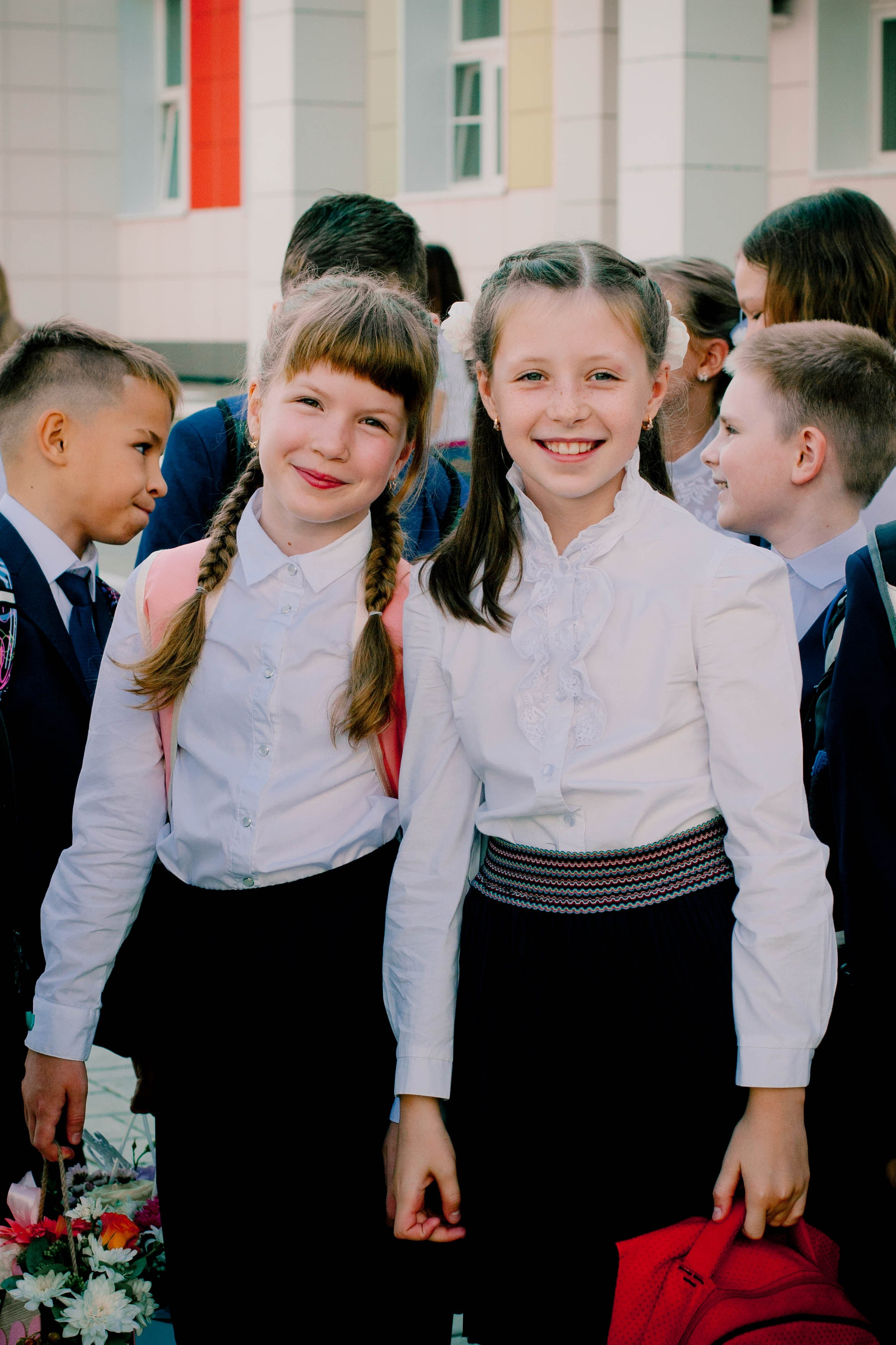 Четвёртый. Последний звонок. Александра, фотограф. Москва и выезды. Снимаю не просто образы — возвращаю ощущение себя через кадр