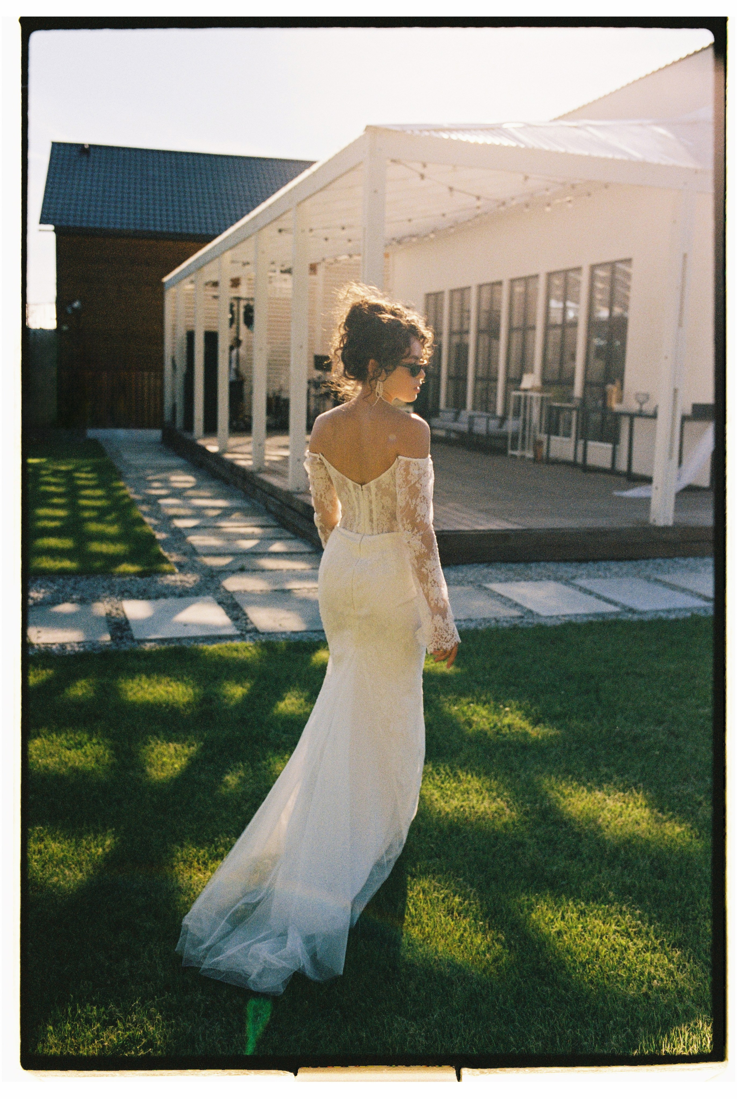 Плюс тридцать градусов на лужайке. Фотограф Андрей Куськало