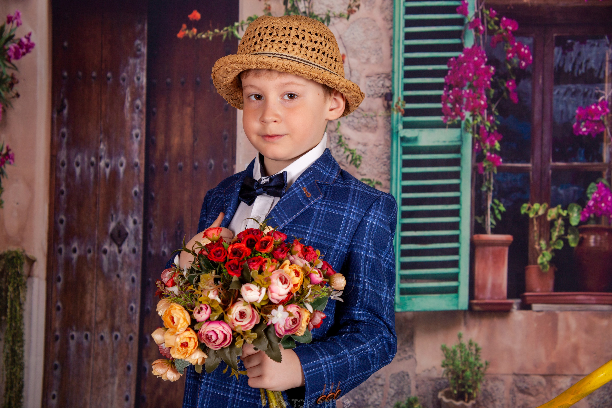 Студия. Photomantis