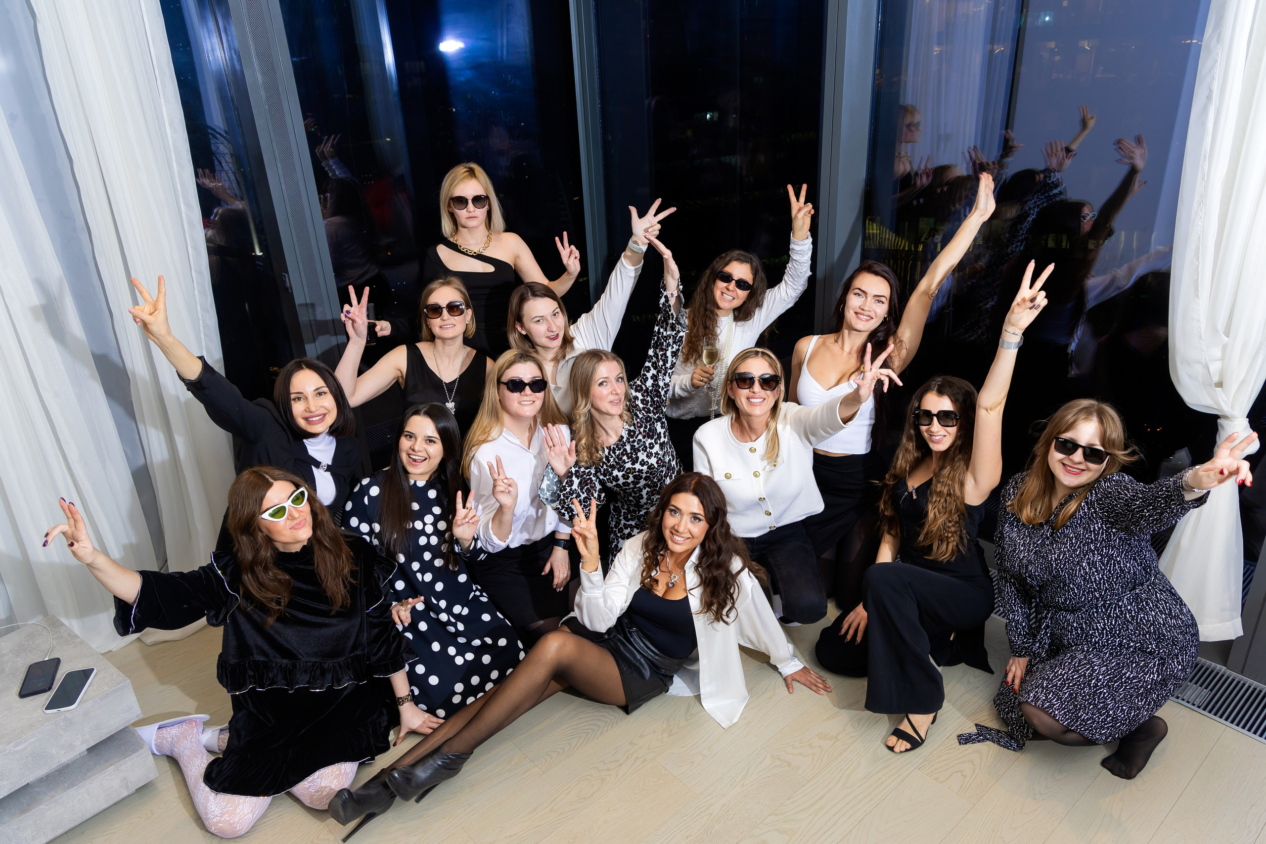 Девичник. Photomantis