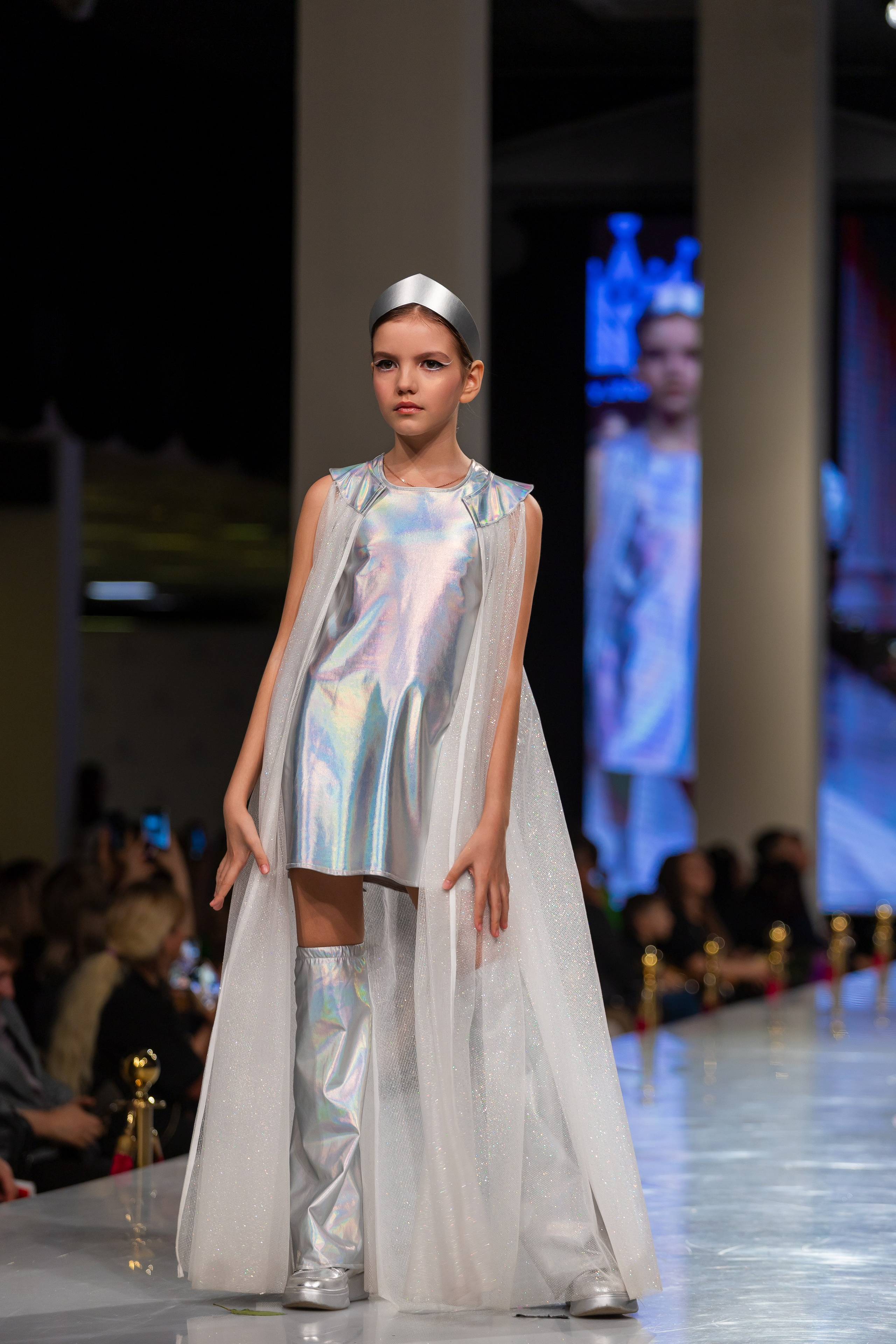 Estet Fashion Week. Photomantis