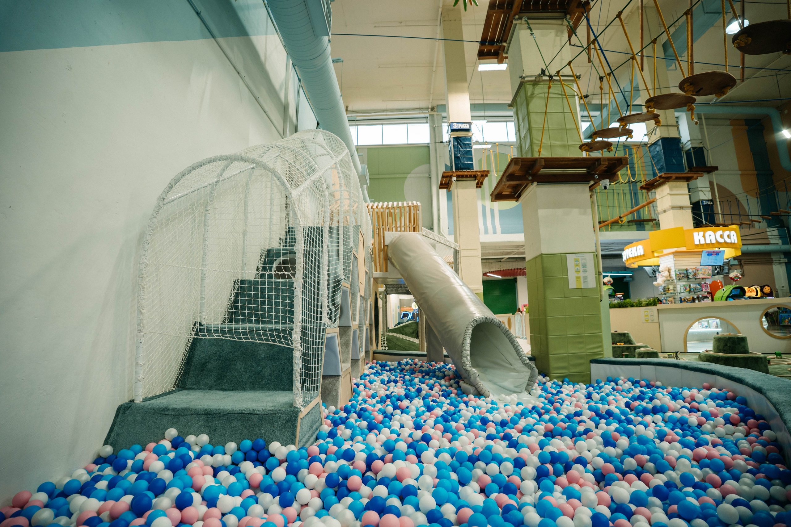 Интерьерная съемка для Мегалэд. Видеограф и Фотограф в Челябинске Ксения и Владимир Рюмины