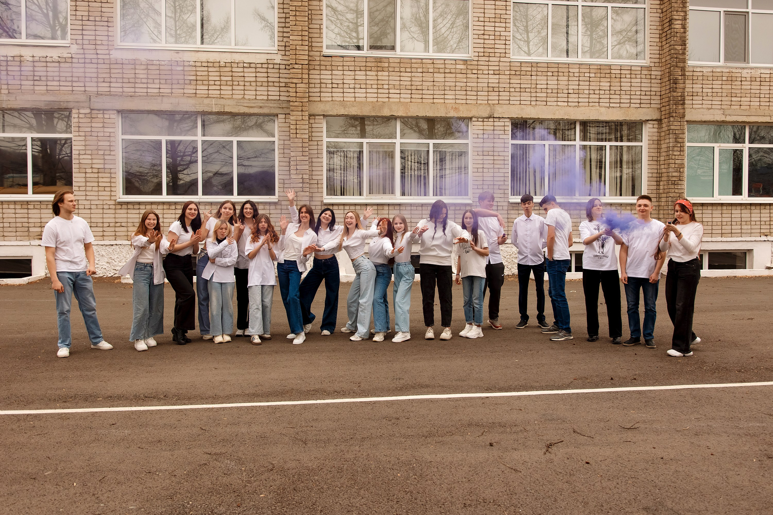 11 класс с. Барабаш. Фотограф Любовь Корниенко, Примоский край