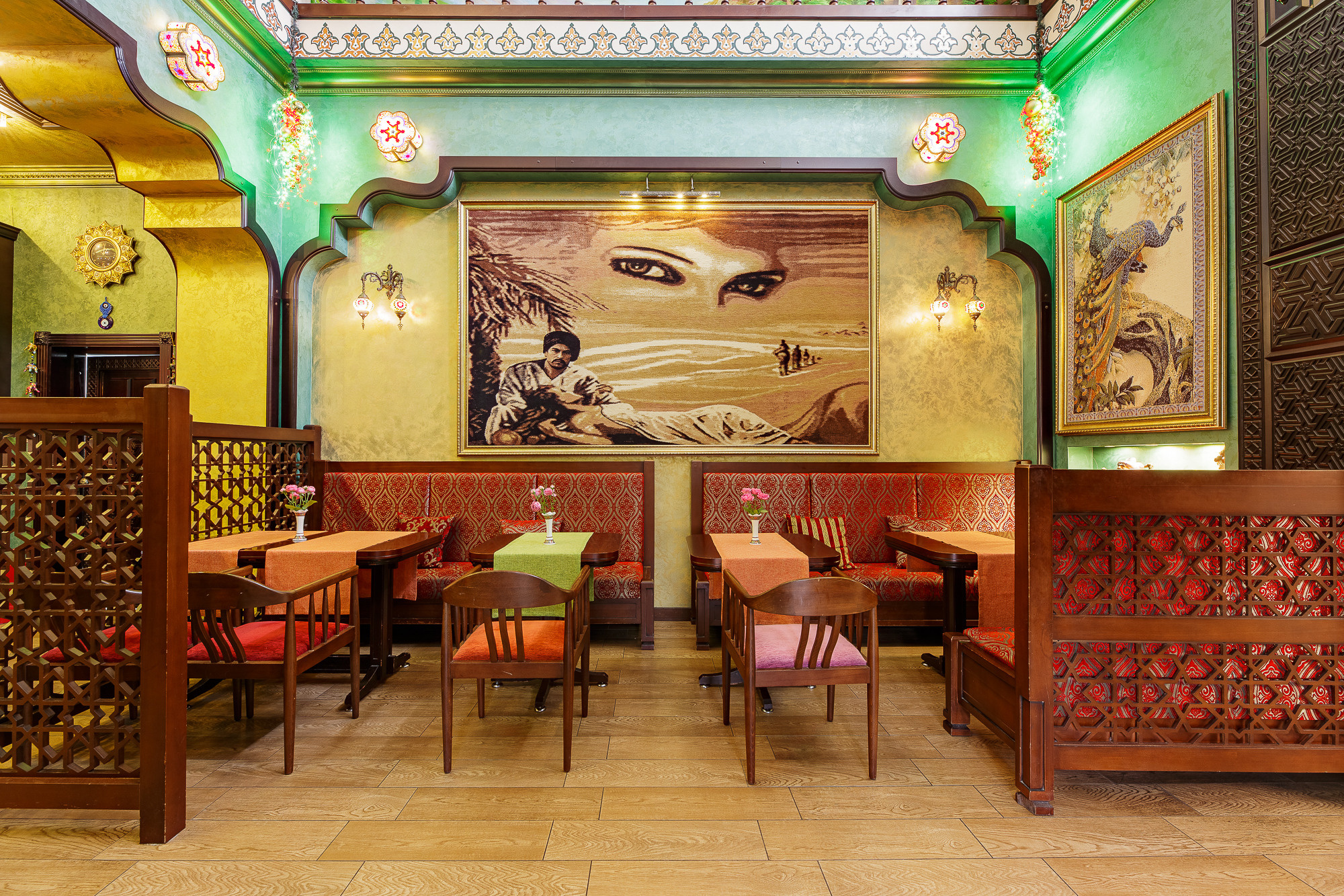 Renatphoto-Ночная фотосъёмка кафе, ресторана или отеля в Анапе. Профессиональная фотосъёмка интерьеров, предметная фотосессия еды для меню г. Анапа