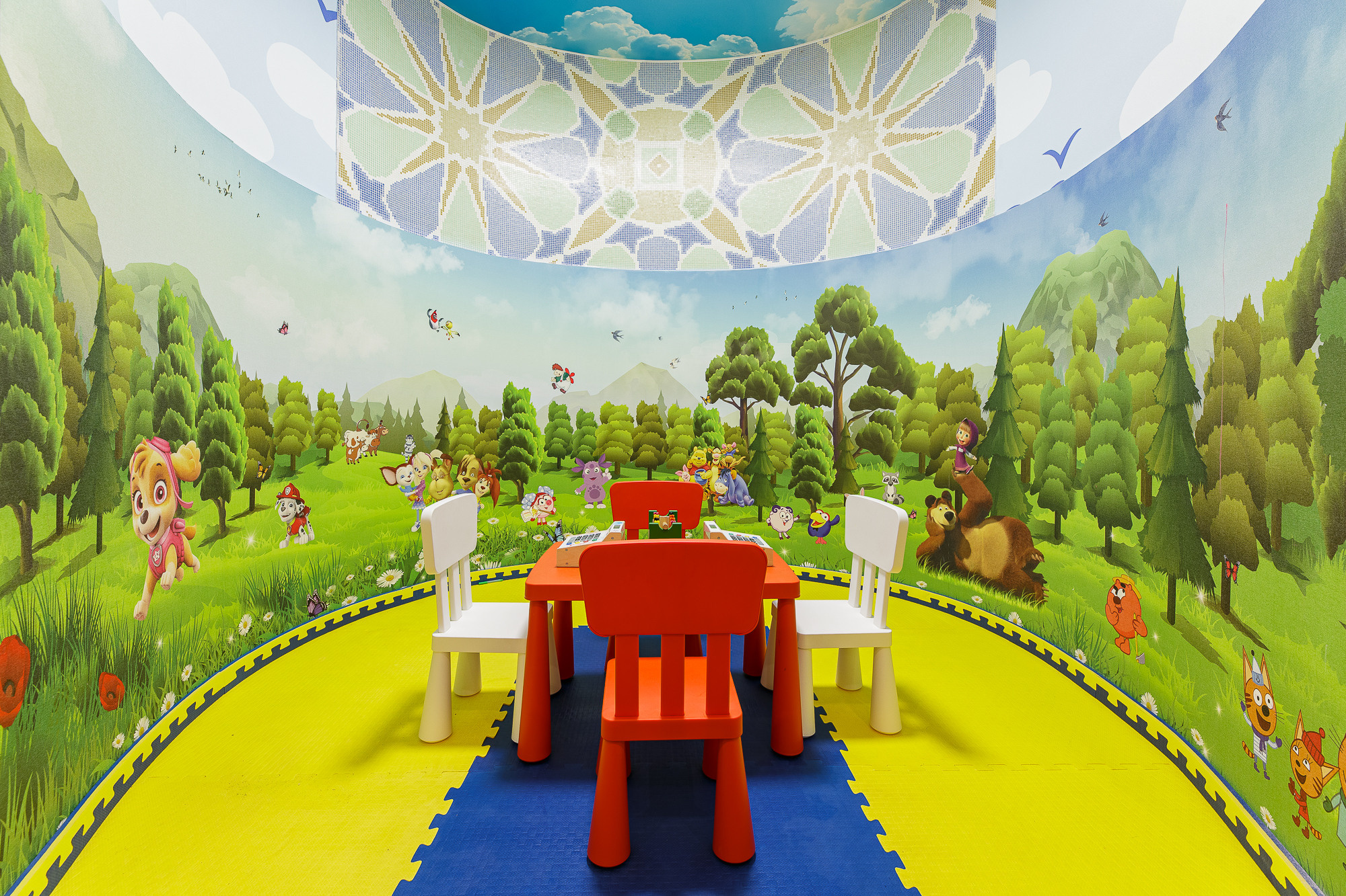 Renatphoto-Ночная фотосъёмка кафе, ресторана или отеля в Анапе. Профессиональная фотосъёмка интерьеров, предметная фотосессия еды для меню г. Анапа