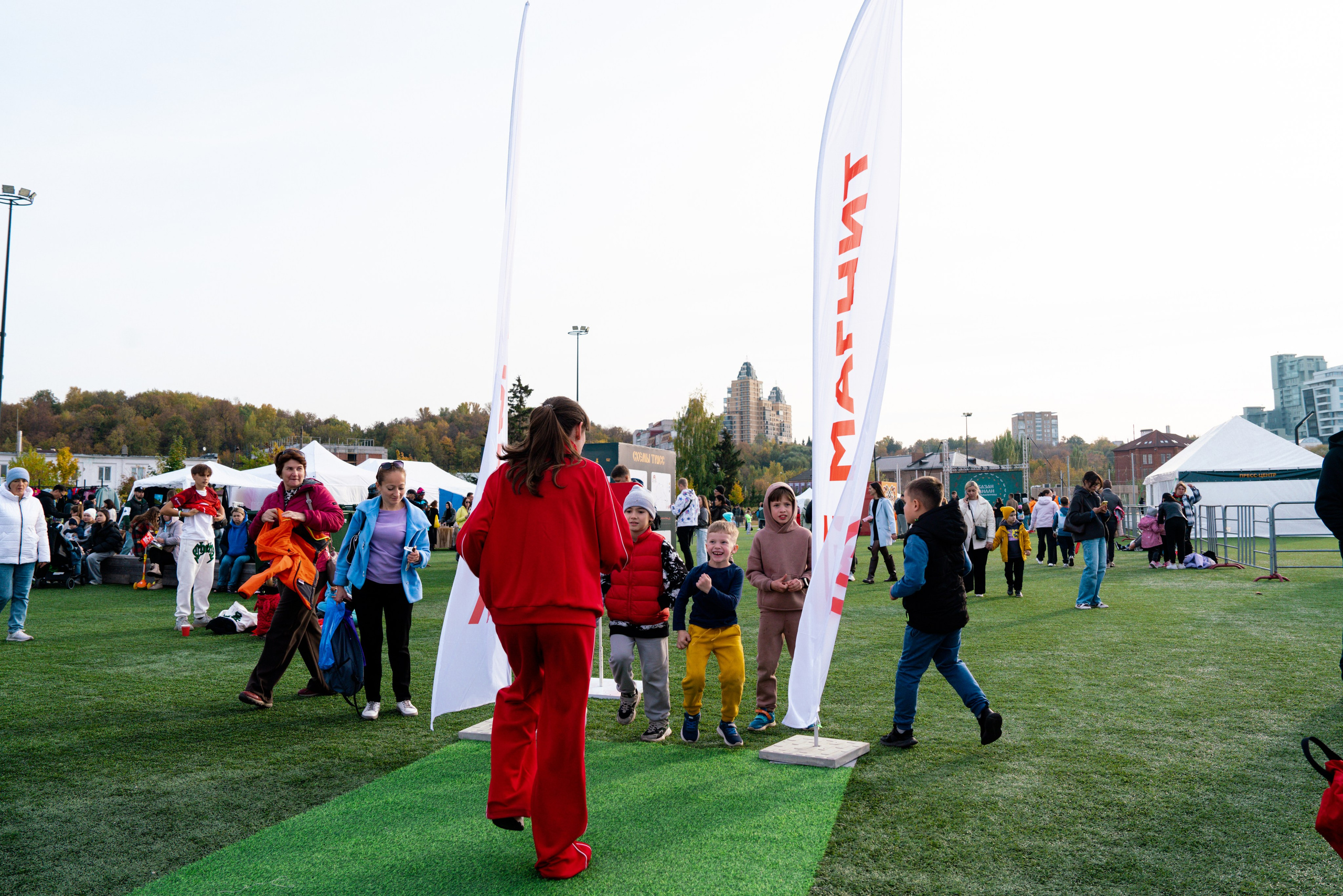 Магнит. Казанский национальный полумарафон 2025. Фотограф Казань