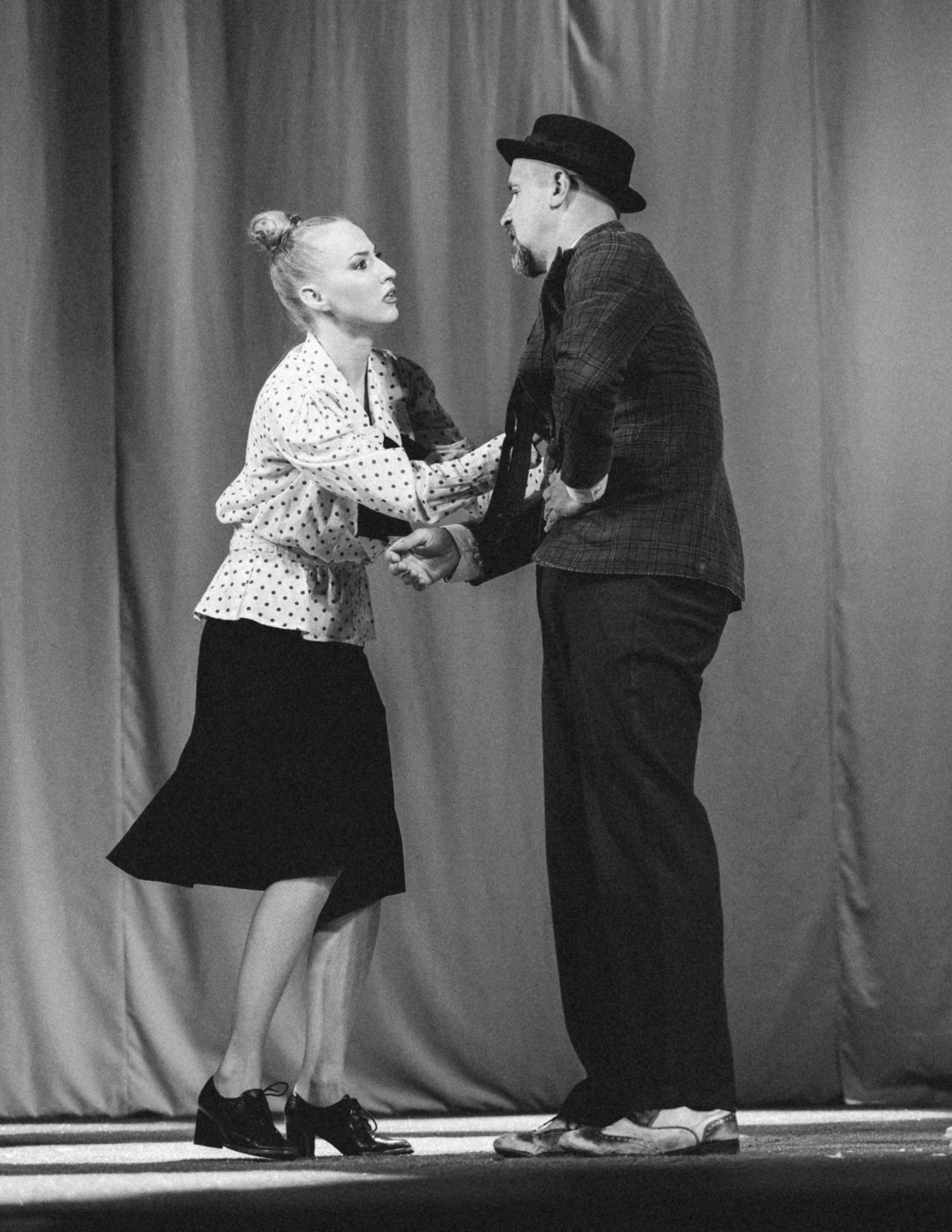 Спектакль Егора Дружинина «Всюду жизнь»