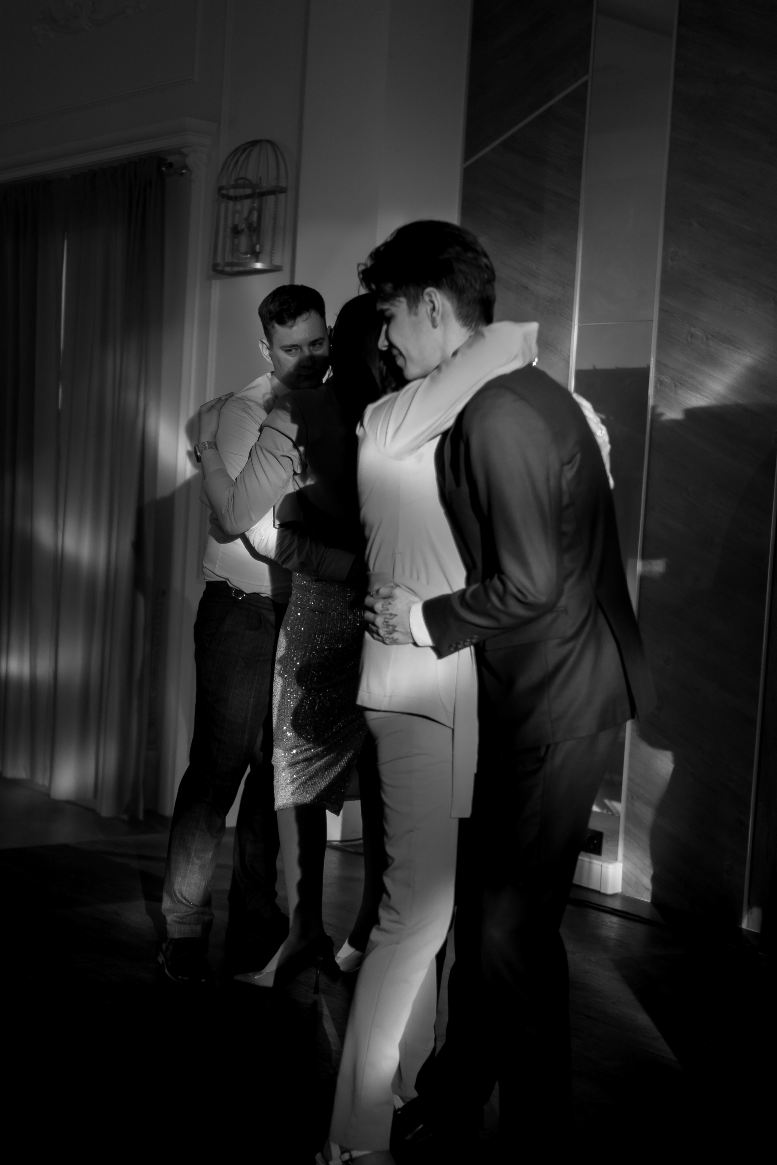 СВАДЕБНАЯ СЬЕМКА СБОРОВ В ОТЕЛЕ И ВЫЕЗД НА ЦЕРЕМОНИЮ (СНЯТО В СИБИРЕ В НИЖНЕВАРТОВСКЕ). Профессиональный фотограф, Санкт-Петербург — Виктория Богомолова