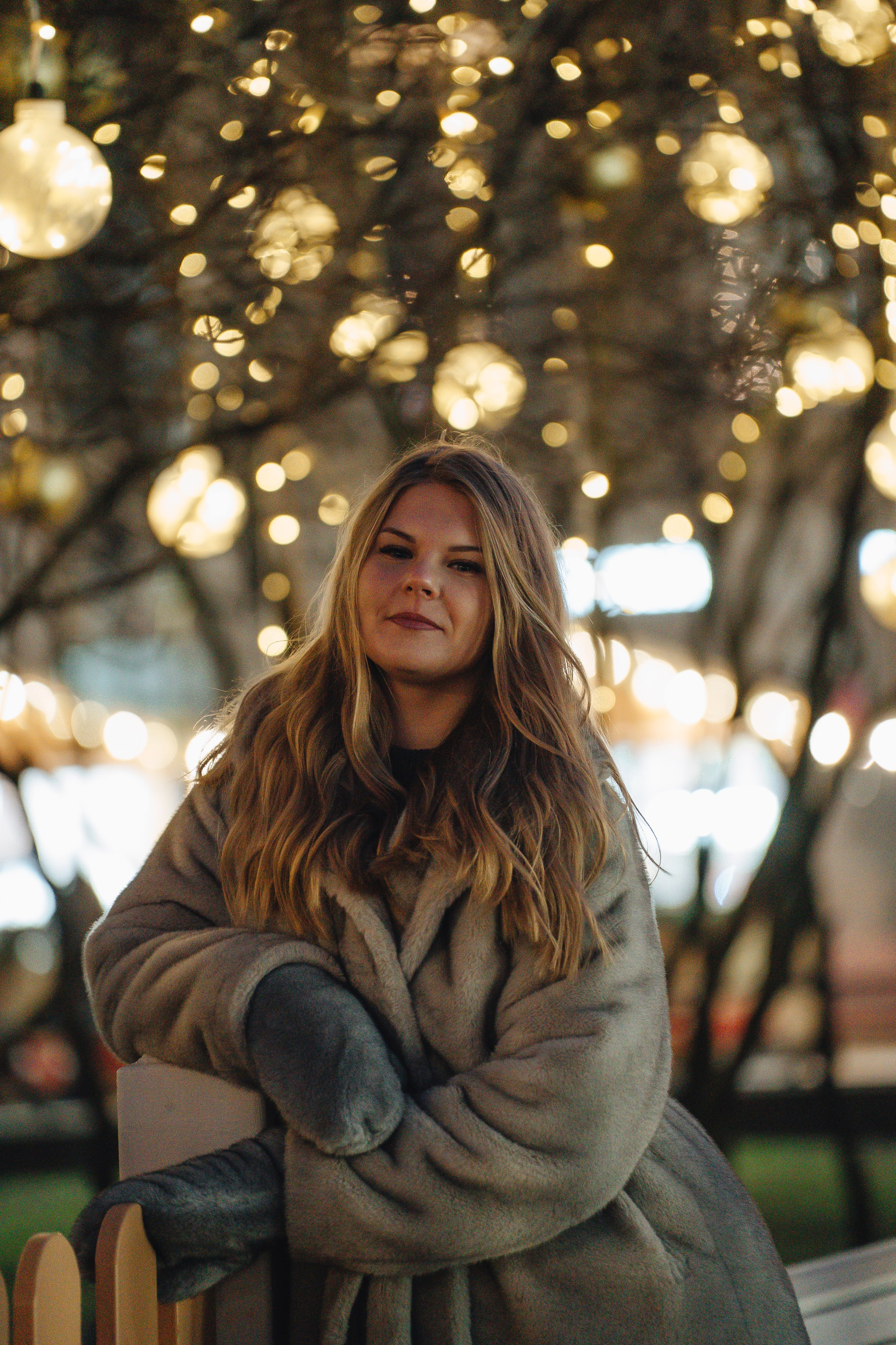 ПРОГУЛКА НА МАНЕЖНОЙ ПЛОЩАДИ ДЛЯ ДЕВУШКИ ПЕРЕД НОВЫМ ГОДОМ (НОВОГОДНЯЯ ФОТОСЕССИИЯ НА МАНЕЖНОЙ ПЛОЩАДИ). Профессиональный фотограф, Санкт-Петербург — Виктория Богомолова