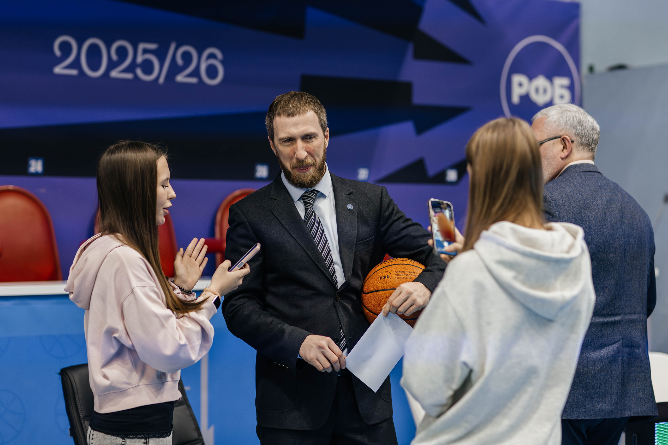 Баскетбол — Динамо. Репортажный и свадебный фотограф во Владивостоке Максим Цой