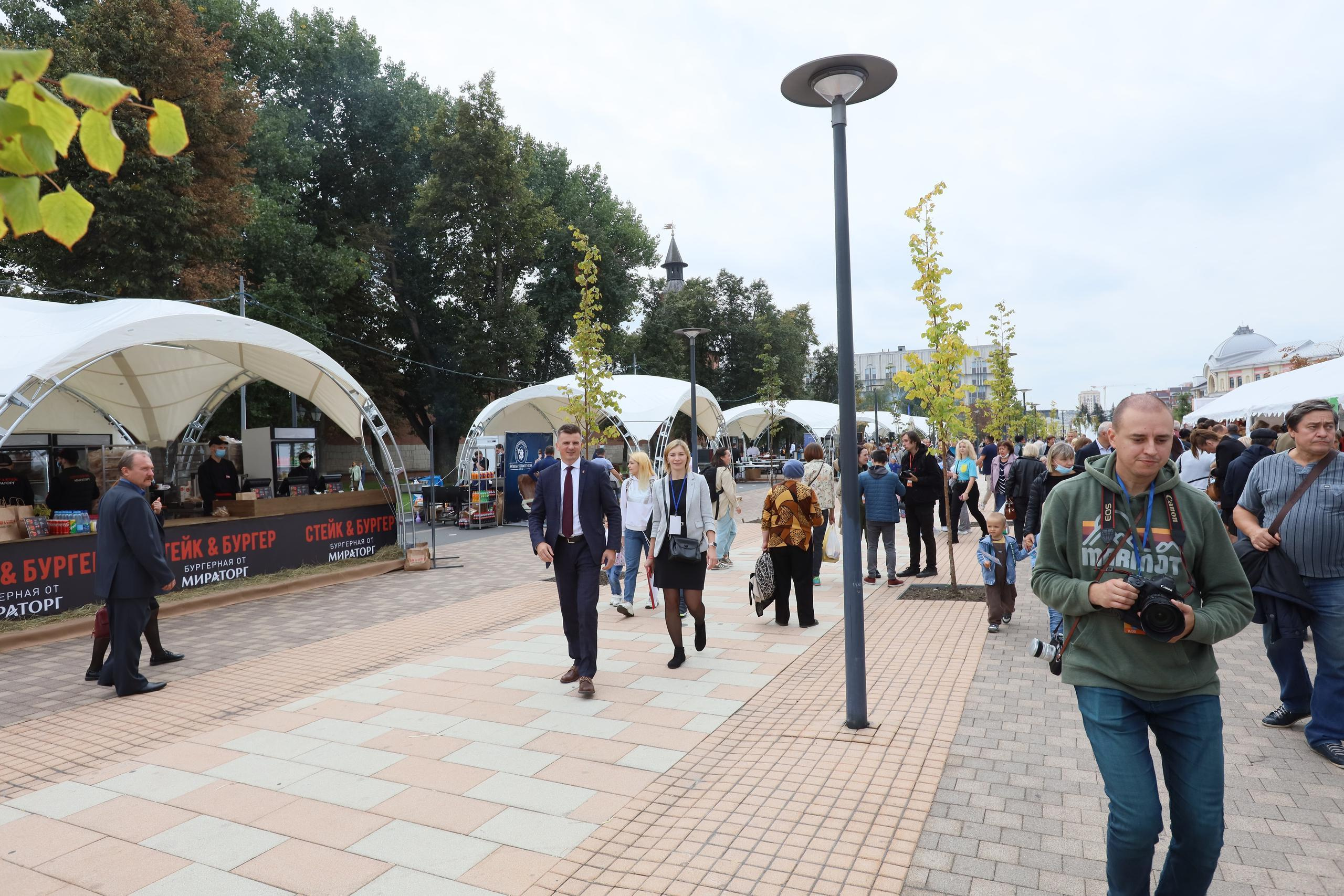 Туле 875 лет. Площадь Ленина, Казанская набережная. Октава. Муз. Вересаева. Фотограф в Туле Крупский АнДРей. Фотостудия «КАДР71» в Туле