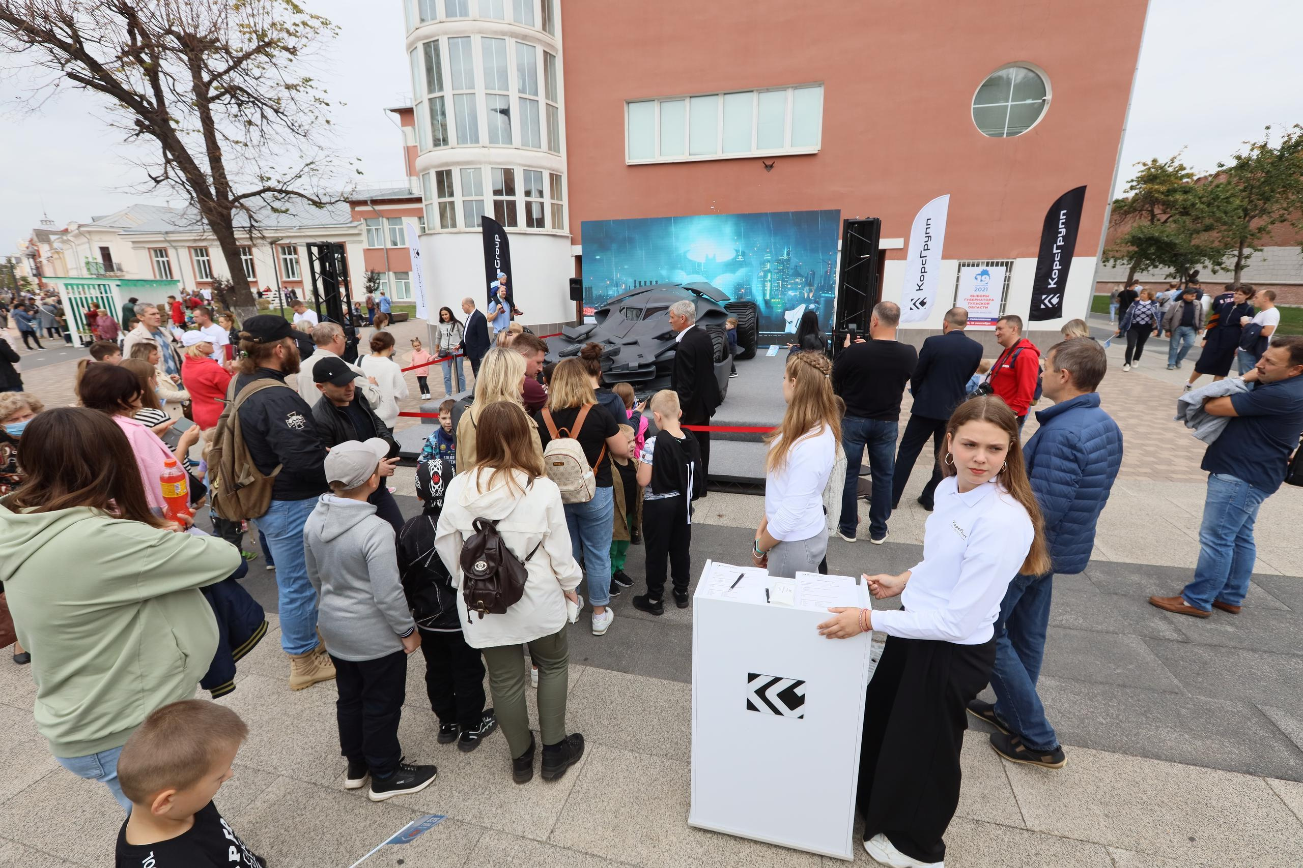 Туле 875 лет. Площадь Ленина, Казанская набережная. Октава. Муз. Вересаева. Фотограф в Туле Крупский АнДРей. Фотостудия «КАДР71» в Туле