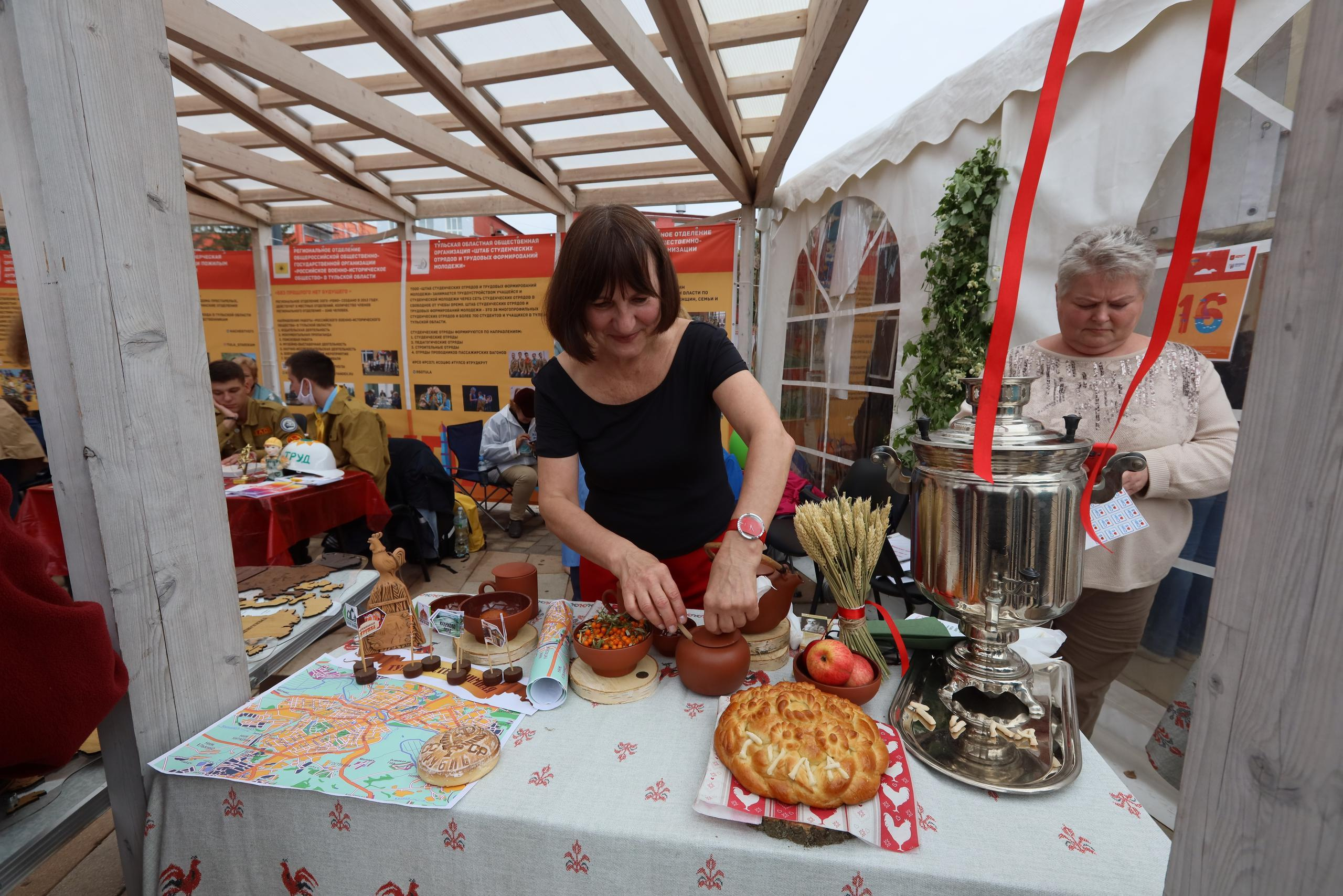 Туле 875 лет. Площадь Ленина, Казанская набережная. Октава. Муз. Вересаева. Фотограф в Туле Крупский АнДРей. Фотостудия «КАДР71» в Туле