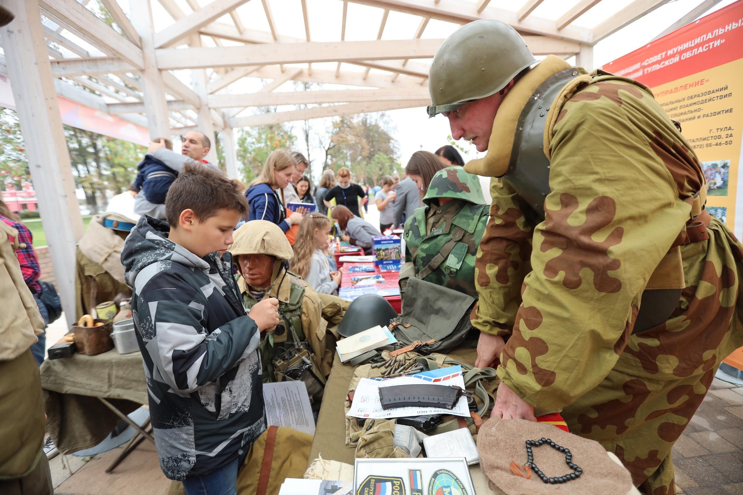 Туле 875 лет. Площадь Ленина, Казанская набережная. Октава. Муз. Вересаева. Фотограф в Туле Крупский АнДРей. Фотостудия «КАДР71» в Туле