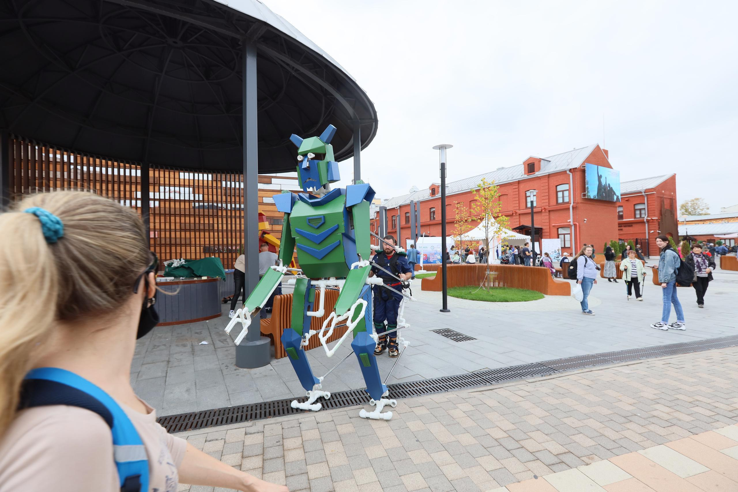 Туле 875 лет. Площадь Ленина, Казанская набережная. Октава. Муз. Вересаева. Фотограф в Туле Крупский АнДРей. Фотостудия «КАДР71» в Туле