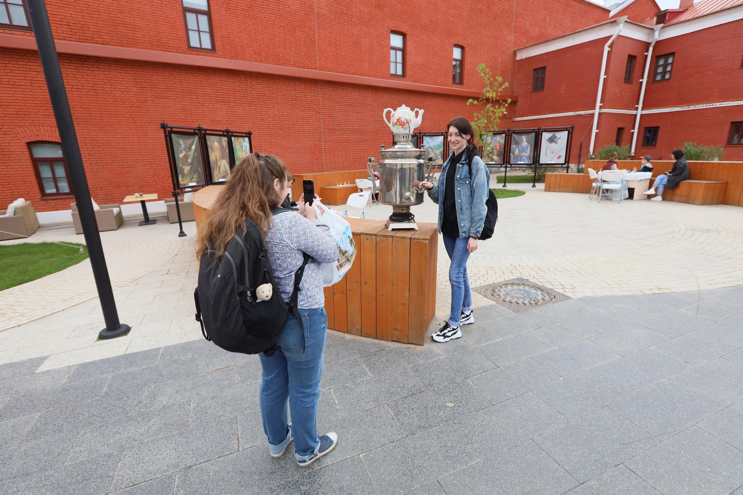 Туле 875 лет. Площадь Ленина, Казанская набережная. Октава. Муз. Вересаева. Фотограф в Туле Крупский АнДРей. Фотостудия «КАДР71» в Туле