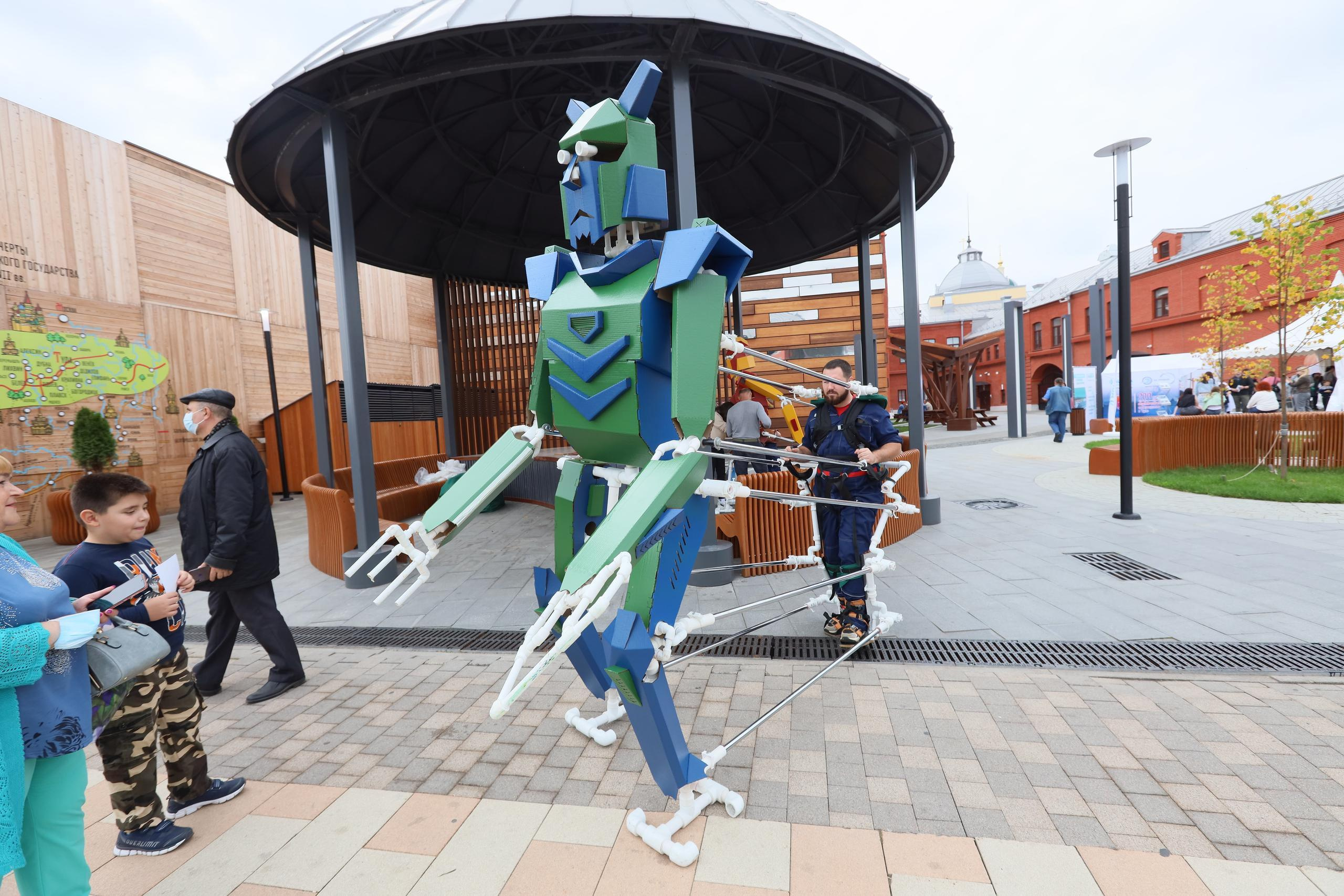 Туле 875 лет. Площадь Ленина, Казанская набережная. Октава. Муз. Вересаева. Фотограф в Туле Крупский АнДРей. Фотостудия «КАДР71» в Туле