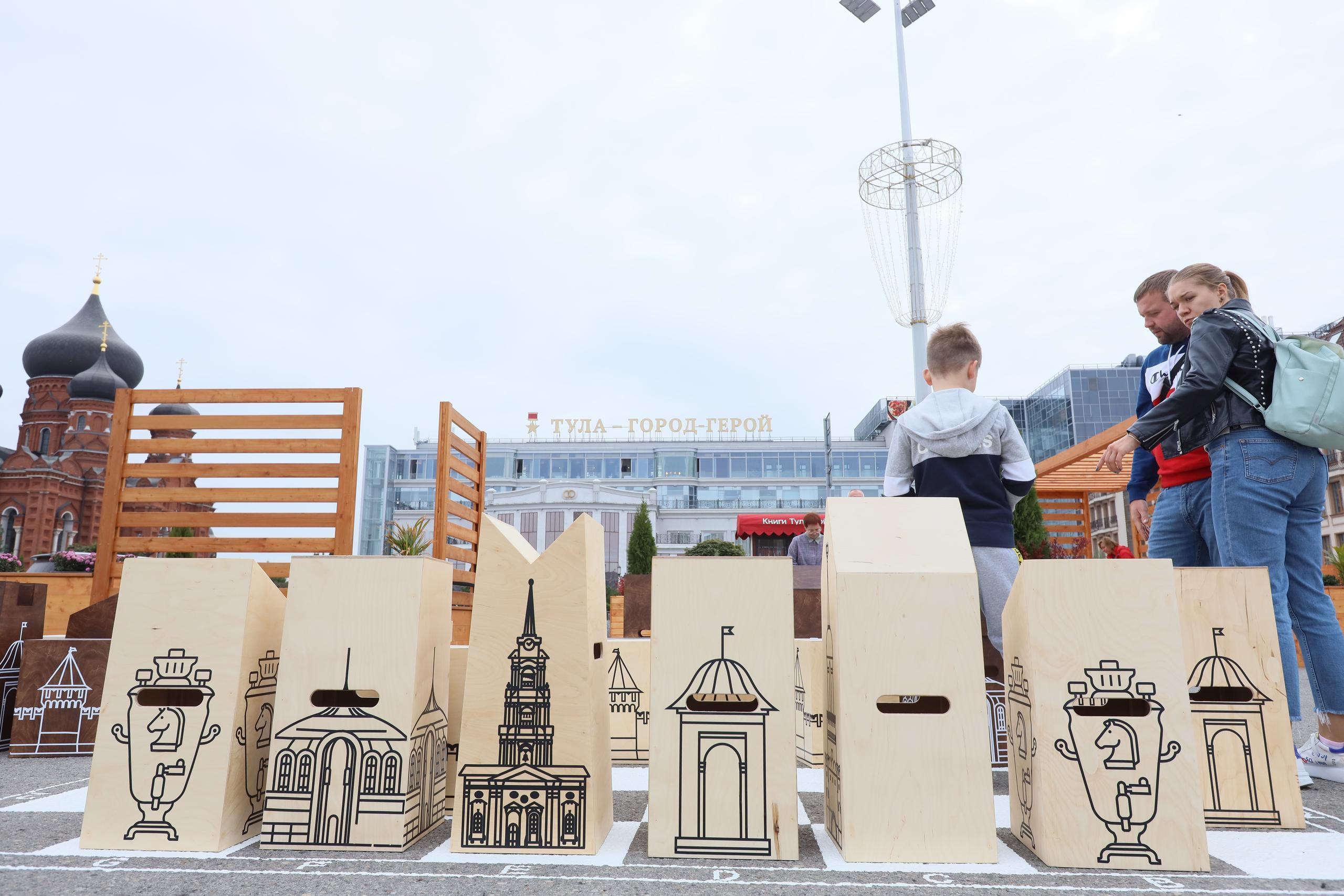 Туле 875 лет. Площадь Ленина, Казанская набережная. Октава. Муз. Вересаева. Фотограф в Туле Крупский АнДРей. Фотостудия «КАДР71» в Туле