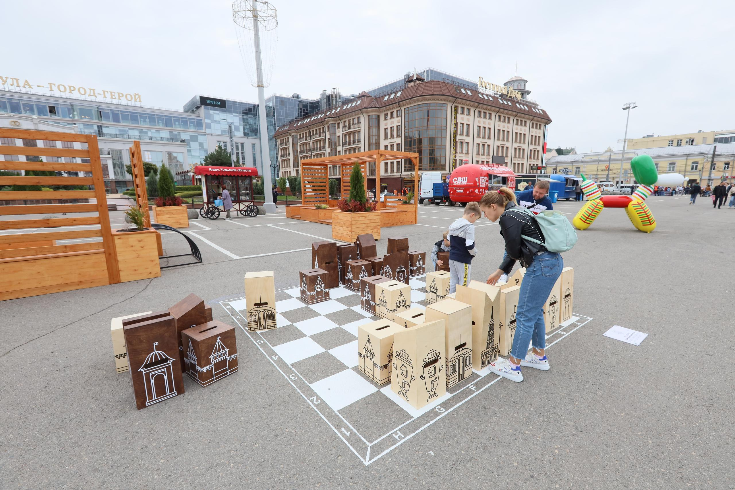 Туле 875 лет. Площадь Ленина, Казанская набережная. Октава. Муз. Вересаева. Фотограф в Туле Крупский АнДРей. Фотостудия «КАДР71» в Туле