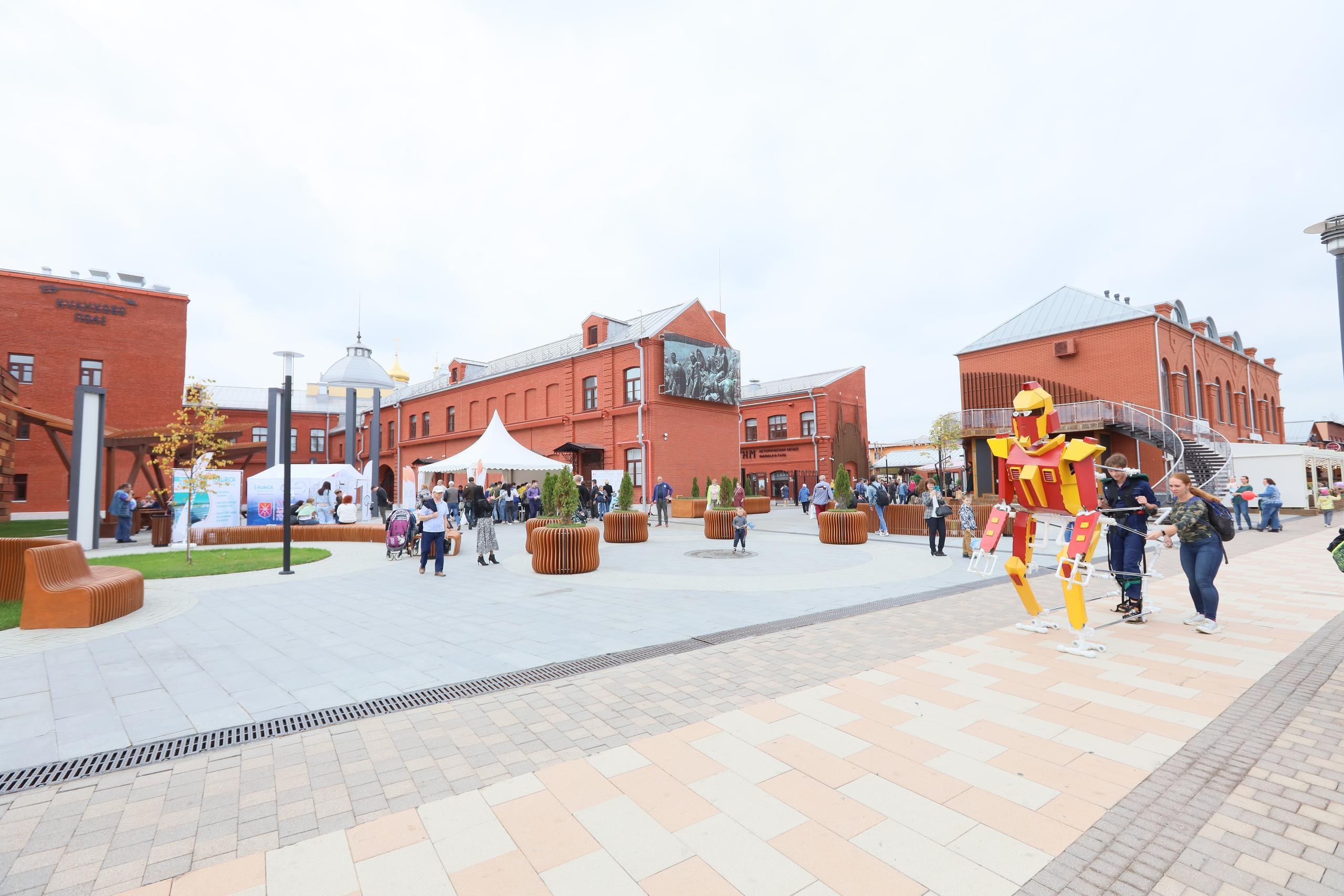 Туле 875 лет. Площадь Ленина, Казанская набережная. Октава. Муз. Вересаева. Фотограф в Туле Крупский АнДРей. Фотостудия «КАДР71» в Туле