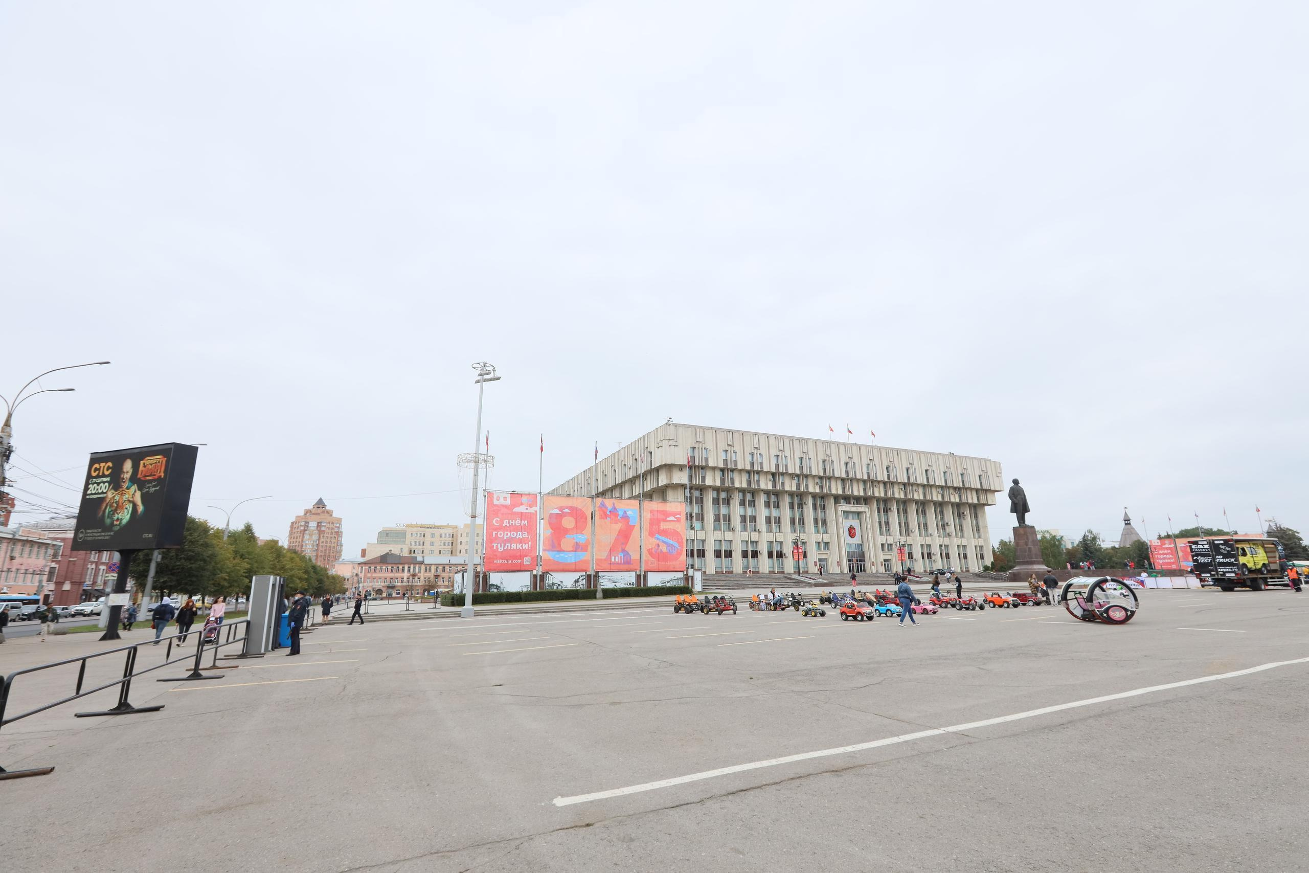 Туле 875 лет. Площадь Ленина, Казанская набережная. Октава. Муз. Вересаева. Фотограф в Туле Крупский АнДРей. Фотостудия «КАДР71» в Туле