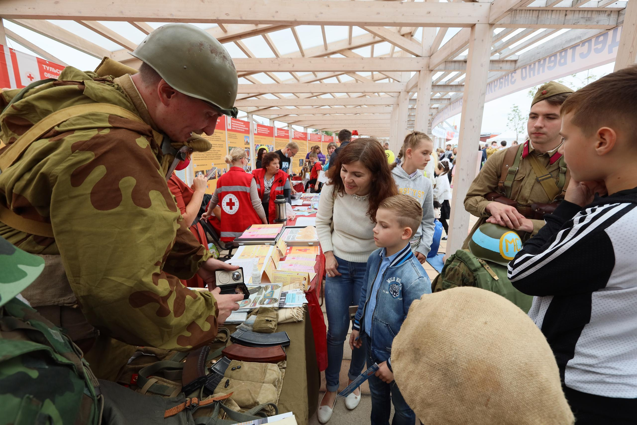 Туле 875 лет. Площадь Ленина, Казанская набережная. Октава. Муз. Вересаева. Фотограф в Туле Крупский АнДРей. Фотостудия «КАДР71» в Туле
