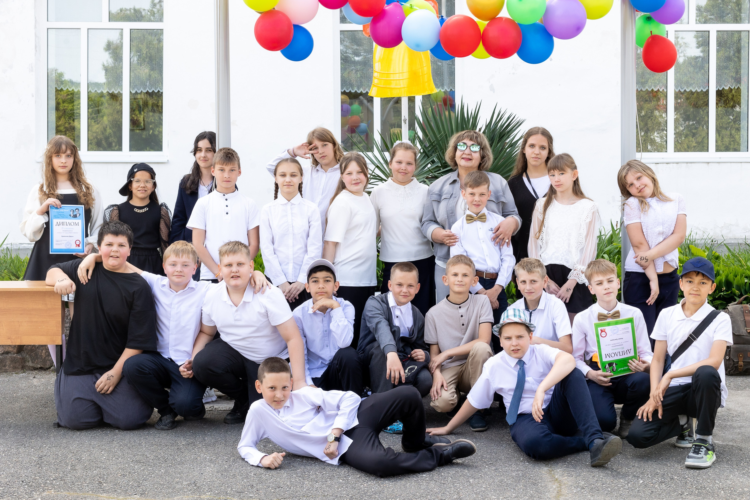 Последний звонок. Выпускные альбомы Майкоп, Краснодар Елена Золотарева