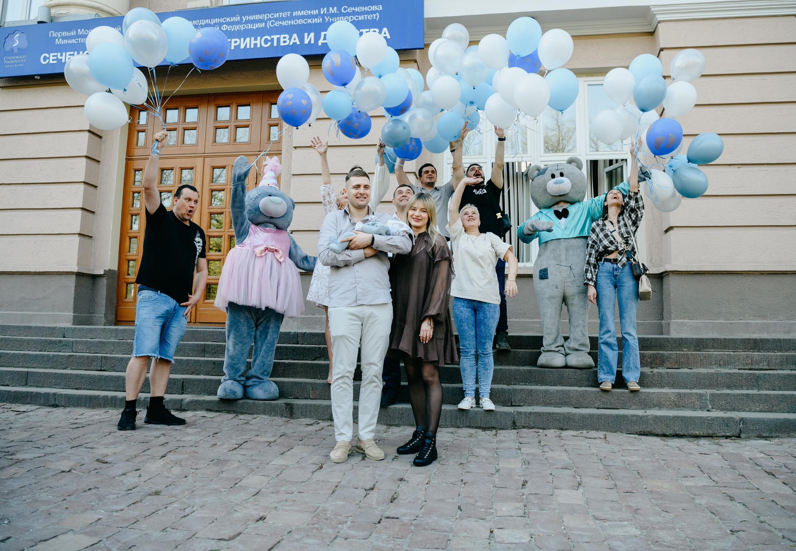 Выписка Владимира. Снегиревка. Фотограф на выписку из роддома в Москве и МО
