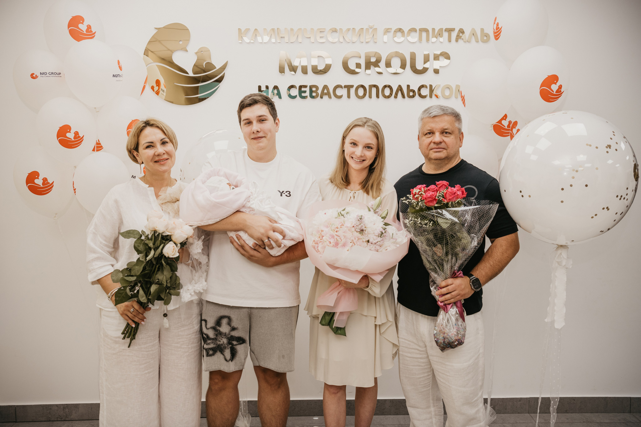 Выписка Виктории. Мать и дитя. Фотограф на выписку из роддома в Москве и МО