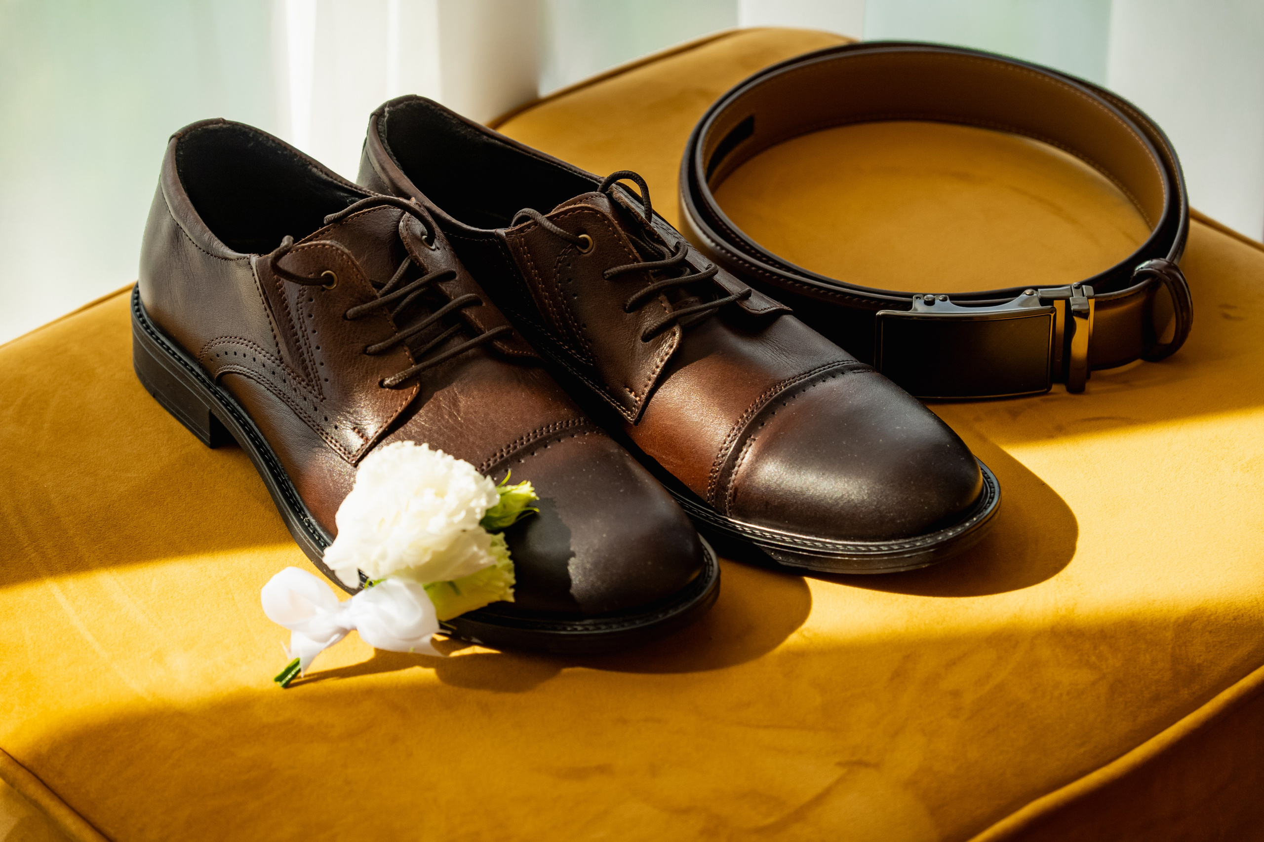 Сборы жениха и невесты в отеле: Северное море. Занимаюсь профессиональной фотографией и живу рядом с Байкалом. Работаю в разных жанрах