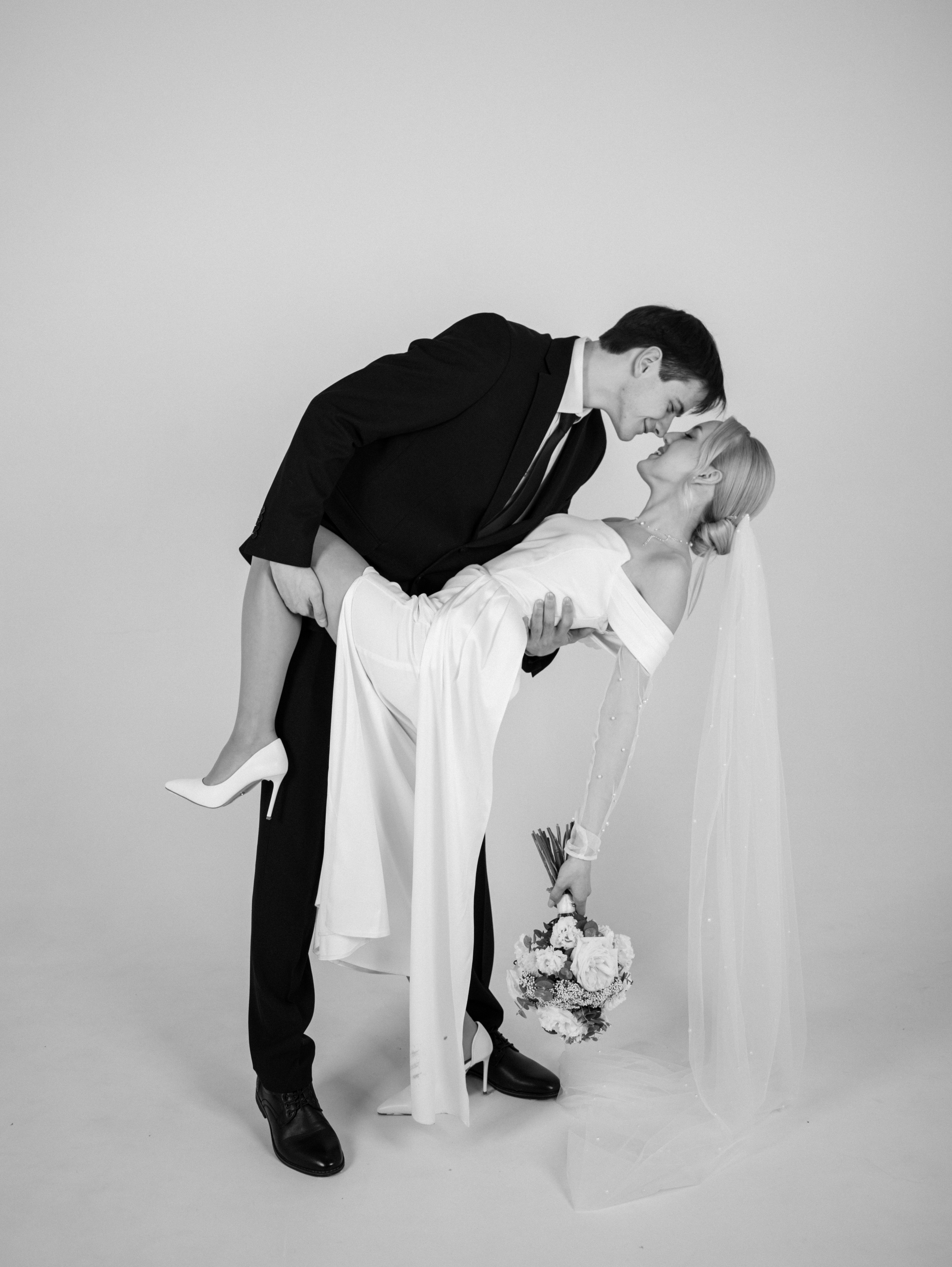 Илья&София (ЗАГС, прогулка, фотостудия). Свадебный и семейный фотограф в Москве Мила Широких