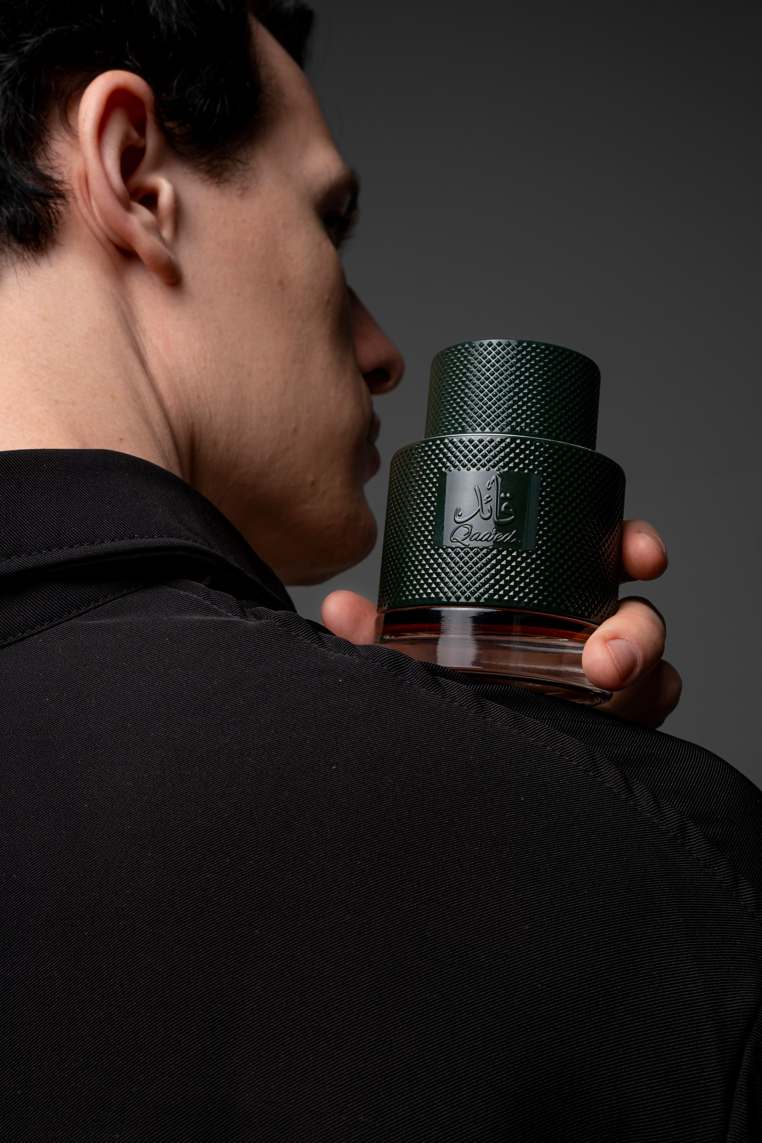 Парфюм. Портретная и Fashion фотосъемка в Москве КРИС KISS. Лукбуки и каталоги