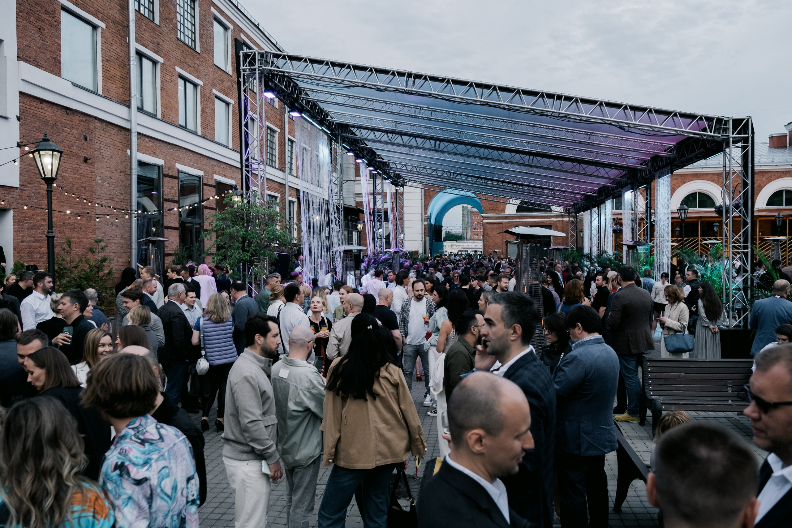 VK NIGHT SPb. Репортажный и портретный фотограф в Москве Илья Спиридонов