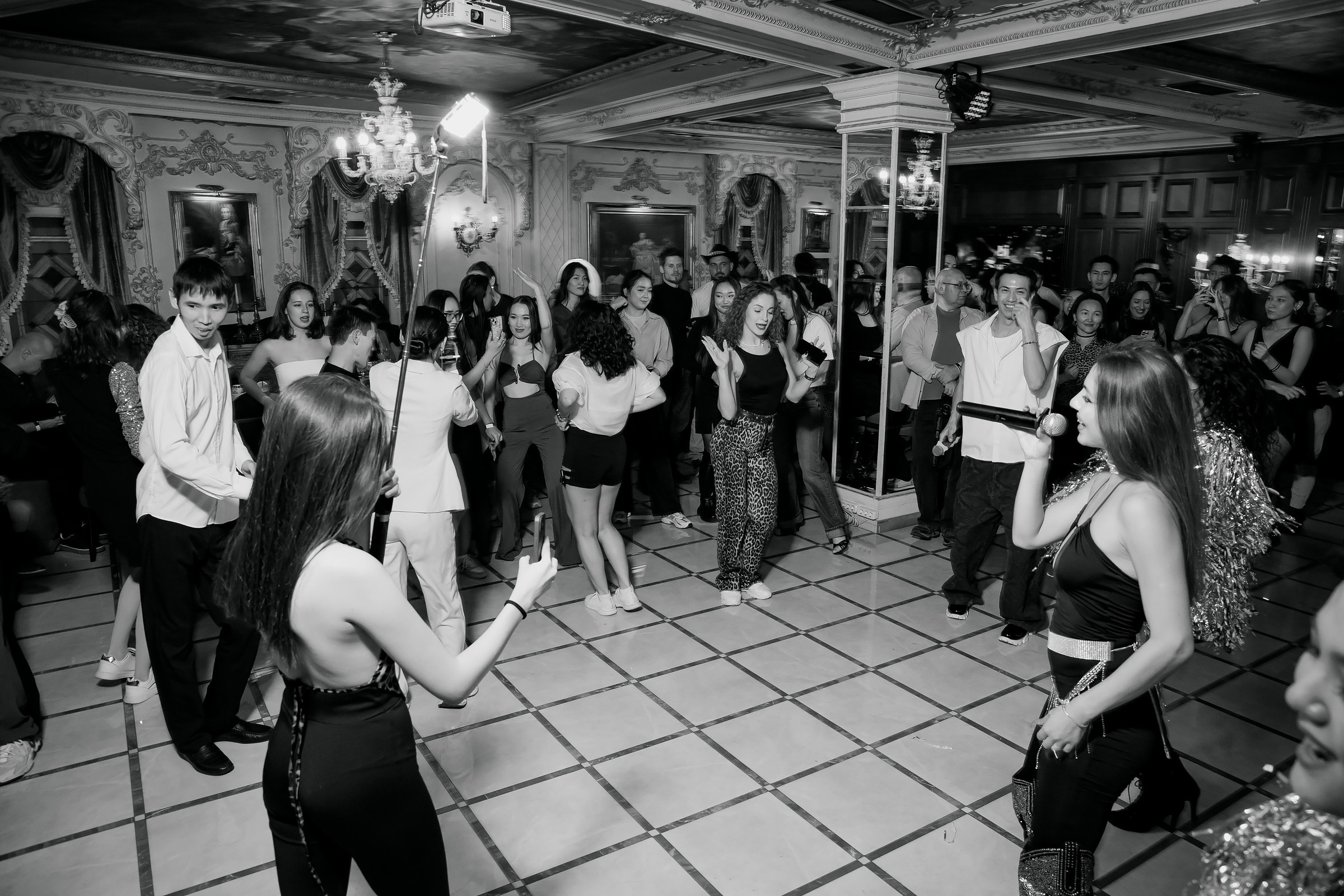 Birthday party BI dance club. Репортажный фотограф в Алматы Каюпов Сержан