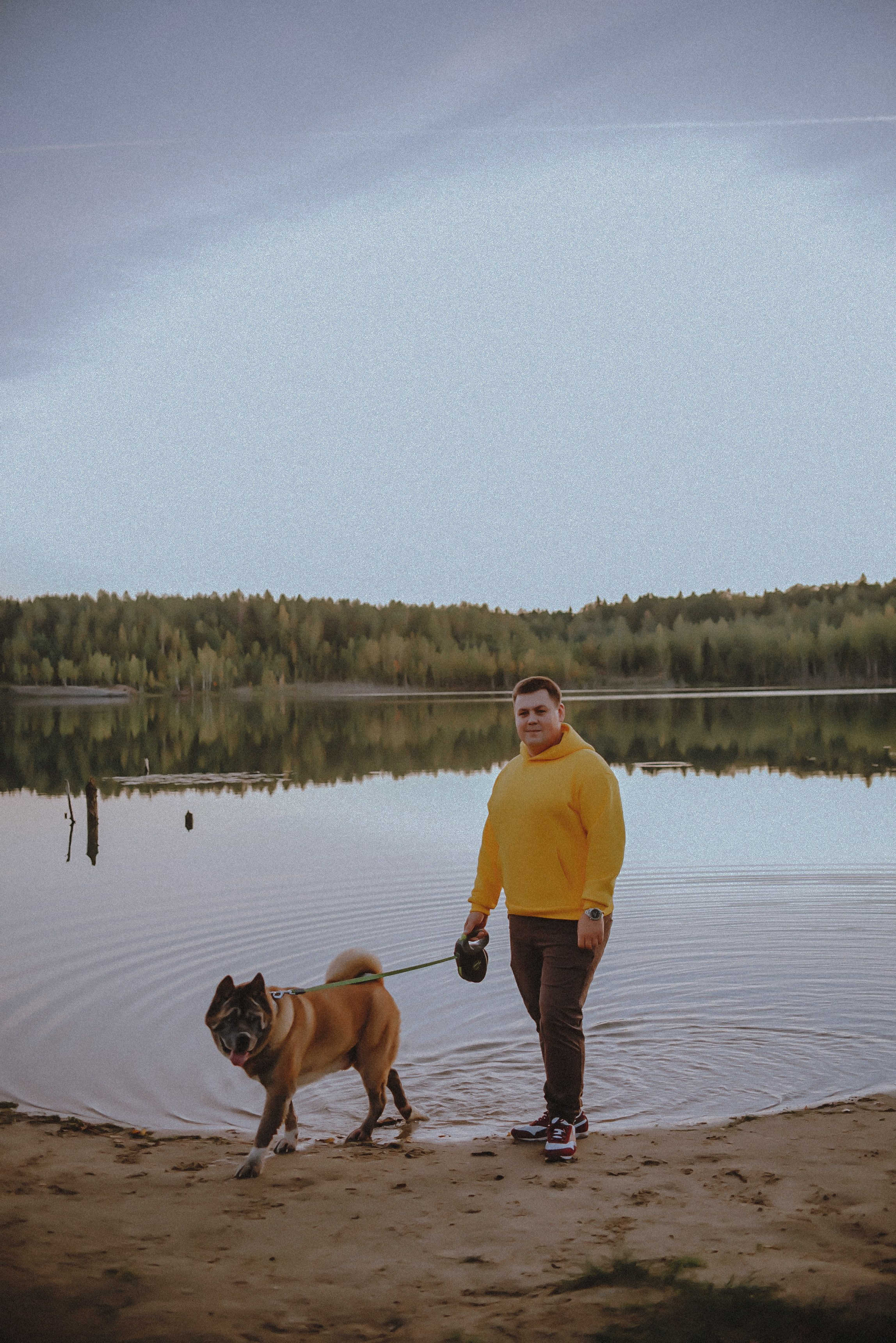 Озеро в лесу. Свадебный и семейный фотограф в Москве Сажина Кристина КиМ. Свадебный оператор в Москве Сажин Максим