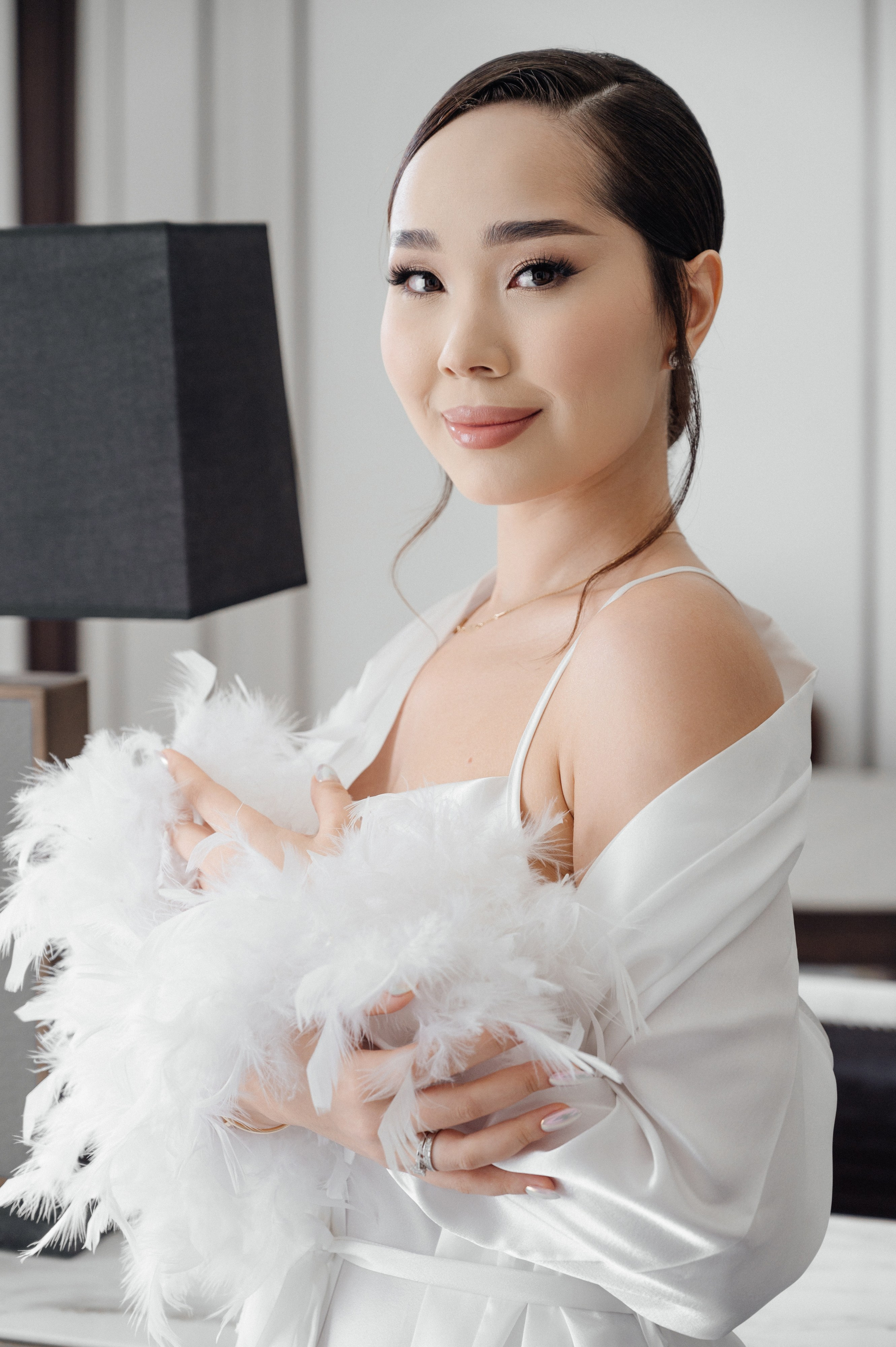 ANEL QYZ UZATU. HOME