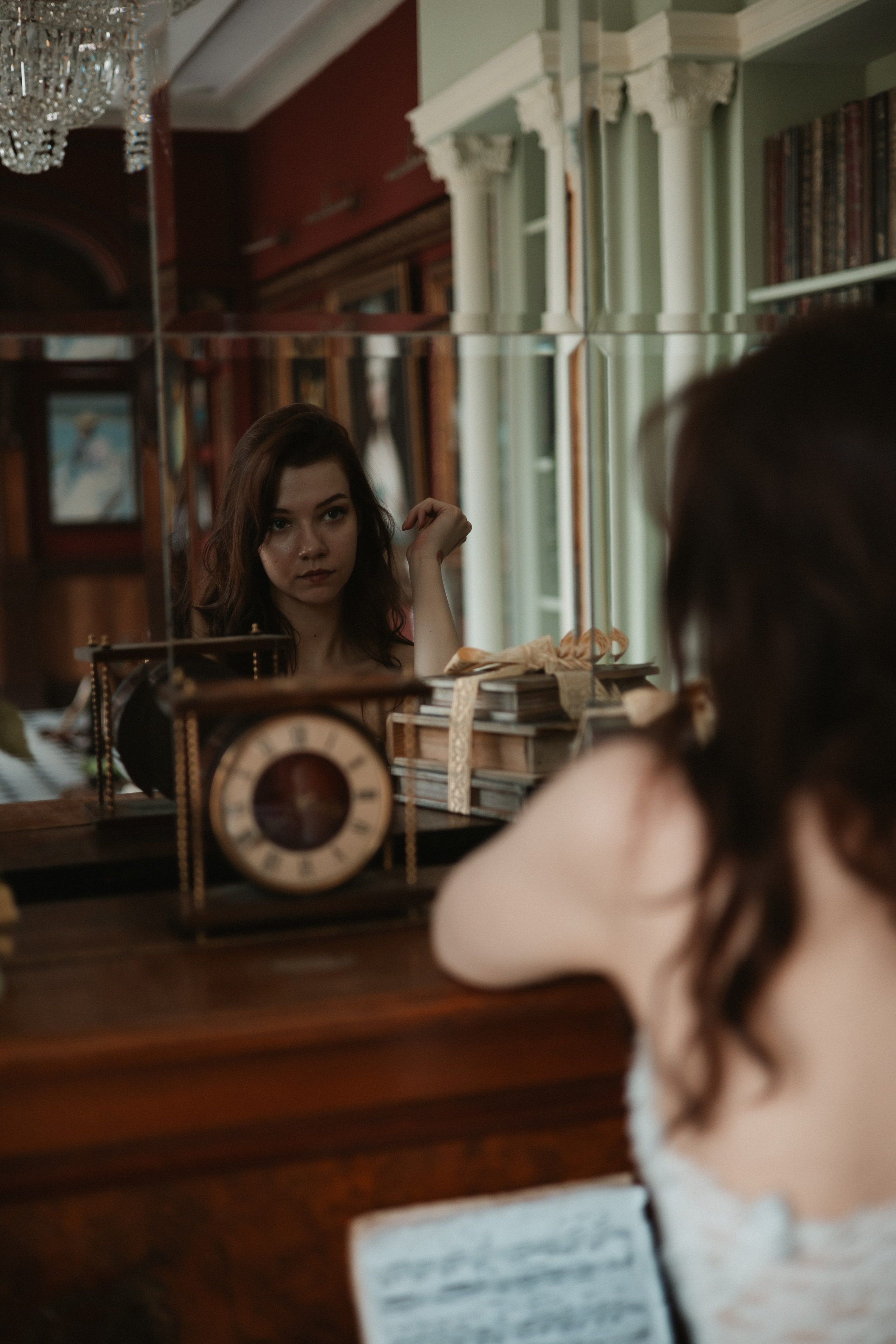 Лолита. Фотограф Julia Milton | Портреты, съемки для маркетплейсов, лавстори, съёмка беременности в Санкт-Петербурге. Обучение фотографии в Спб очно