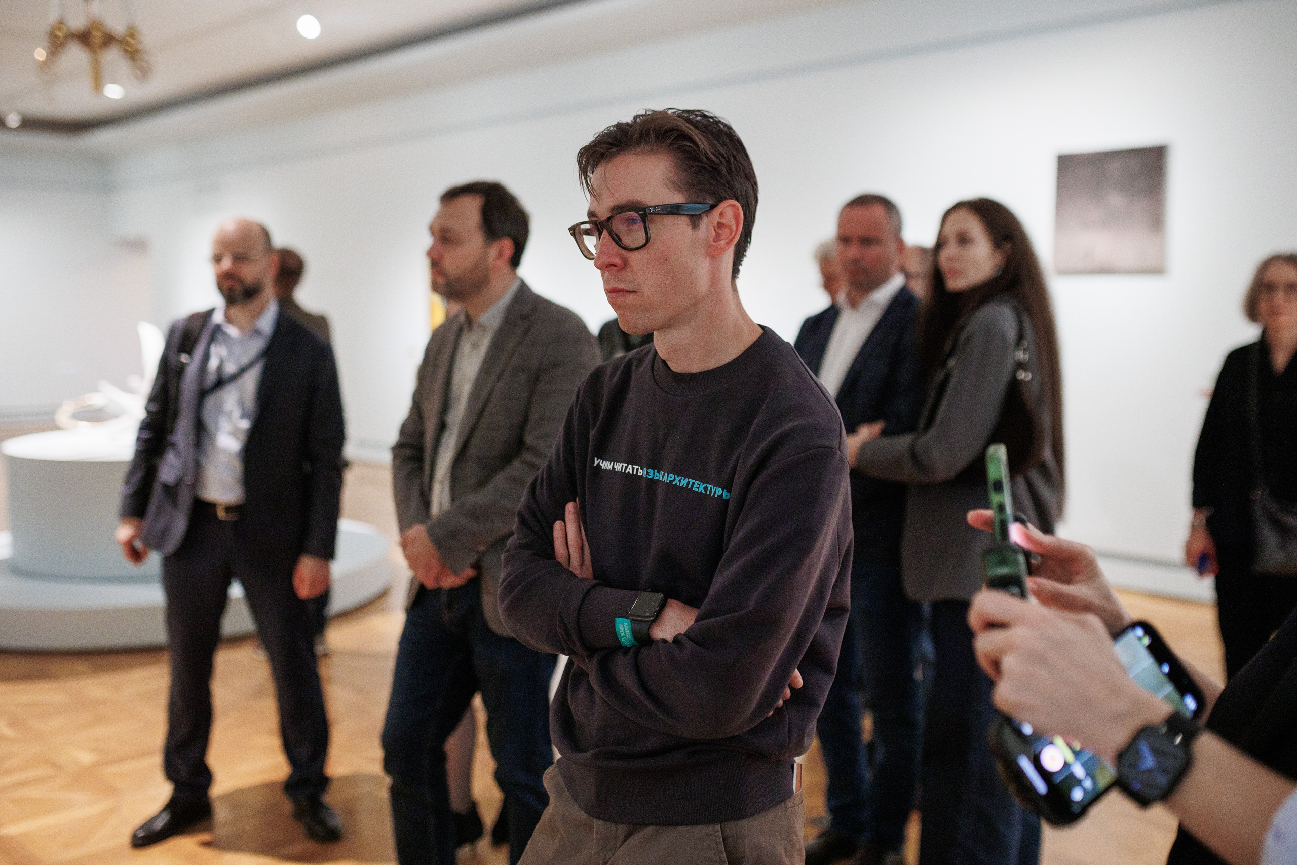 Открытие экспозиции «Путевые заметки. Привал». Фотограф городских и семейных событий Артем Карпухин