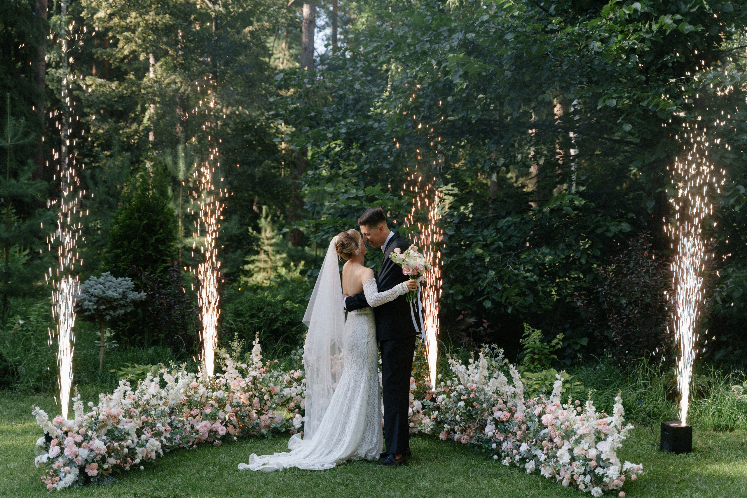 Михаил и Валерия. Организатор и координатор свадеб и других мероприятий в городе Набережные Челны