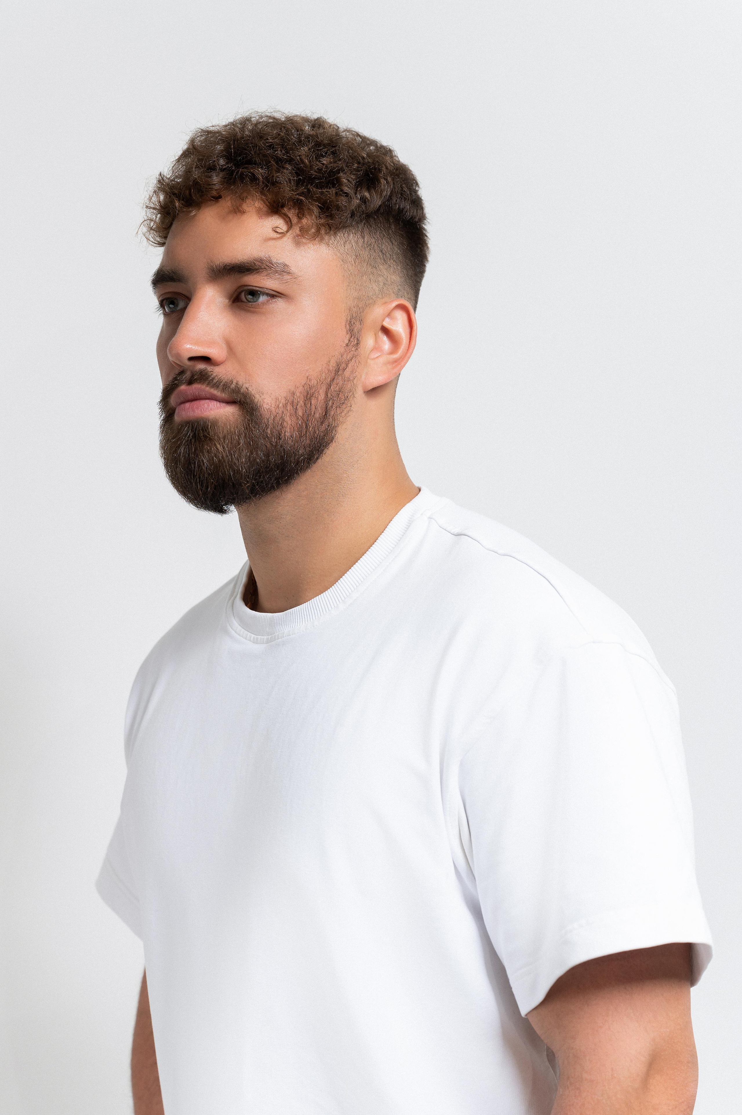 Каталог Мужчины. Студия рекламной и предметной съемки товаров WELKO Studio