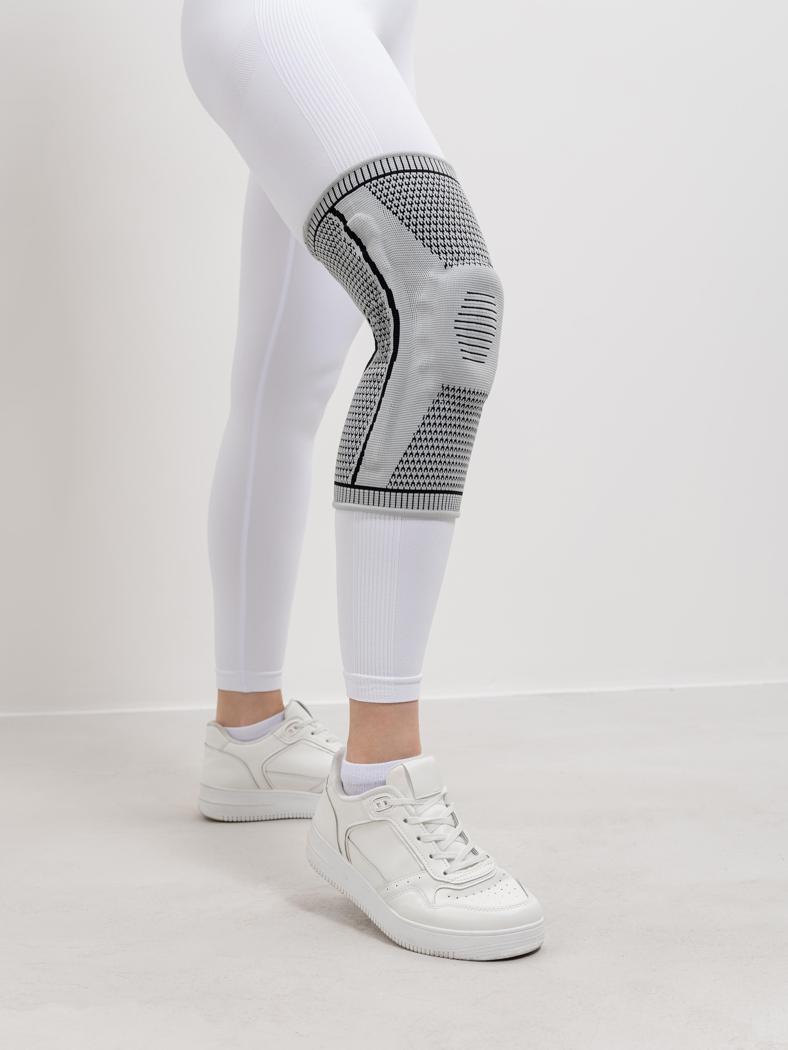 Спортивные костюмы и спортивные товары. Студия рекламной и предметной съемки товаров WELKO Studio