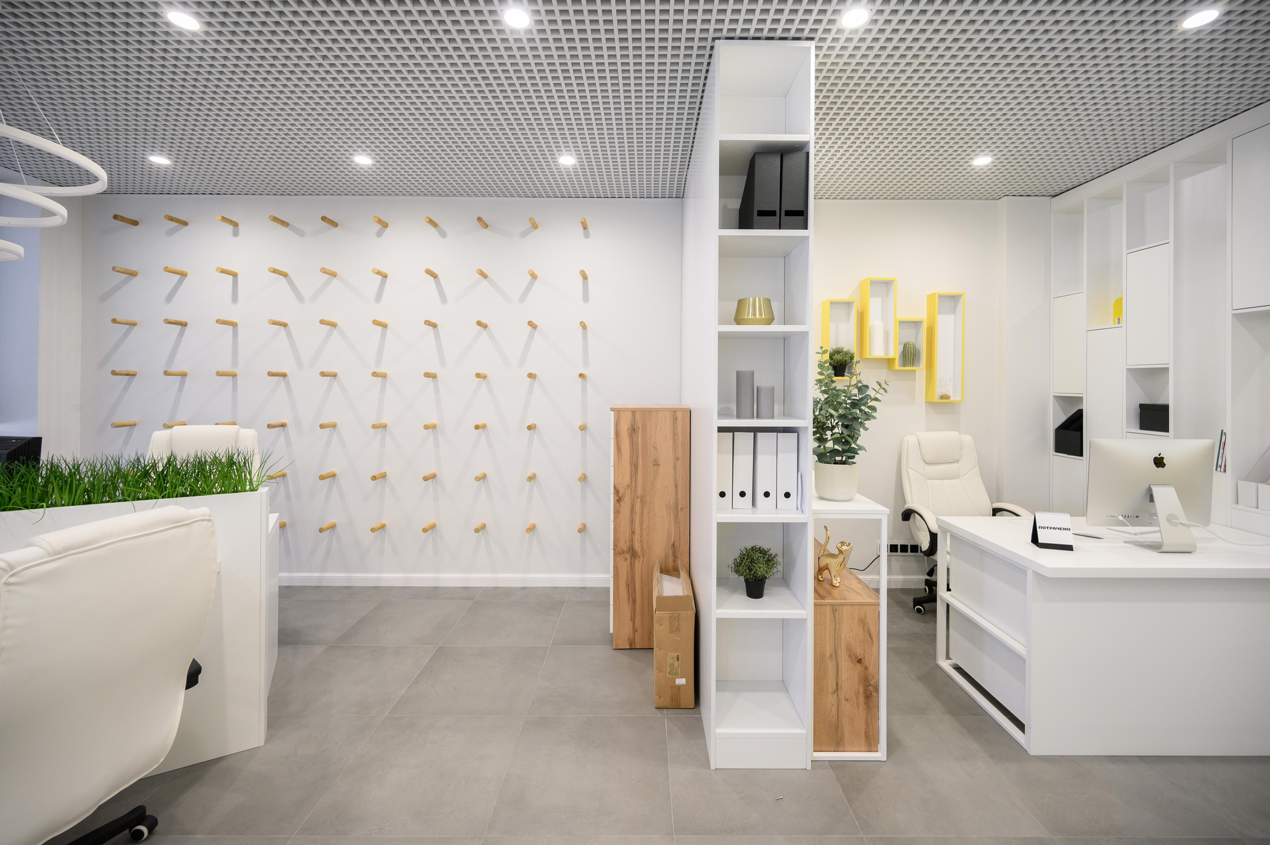 Офис Azat Valeev. Студия рекламной и предметной съемки товаров WELKO Studio