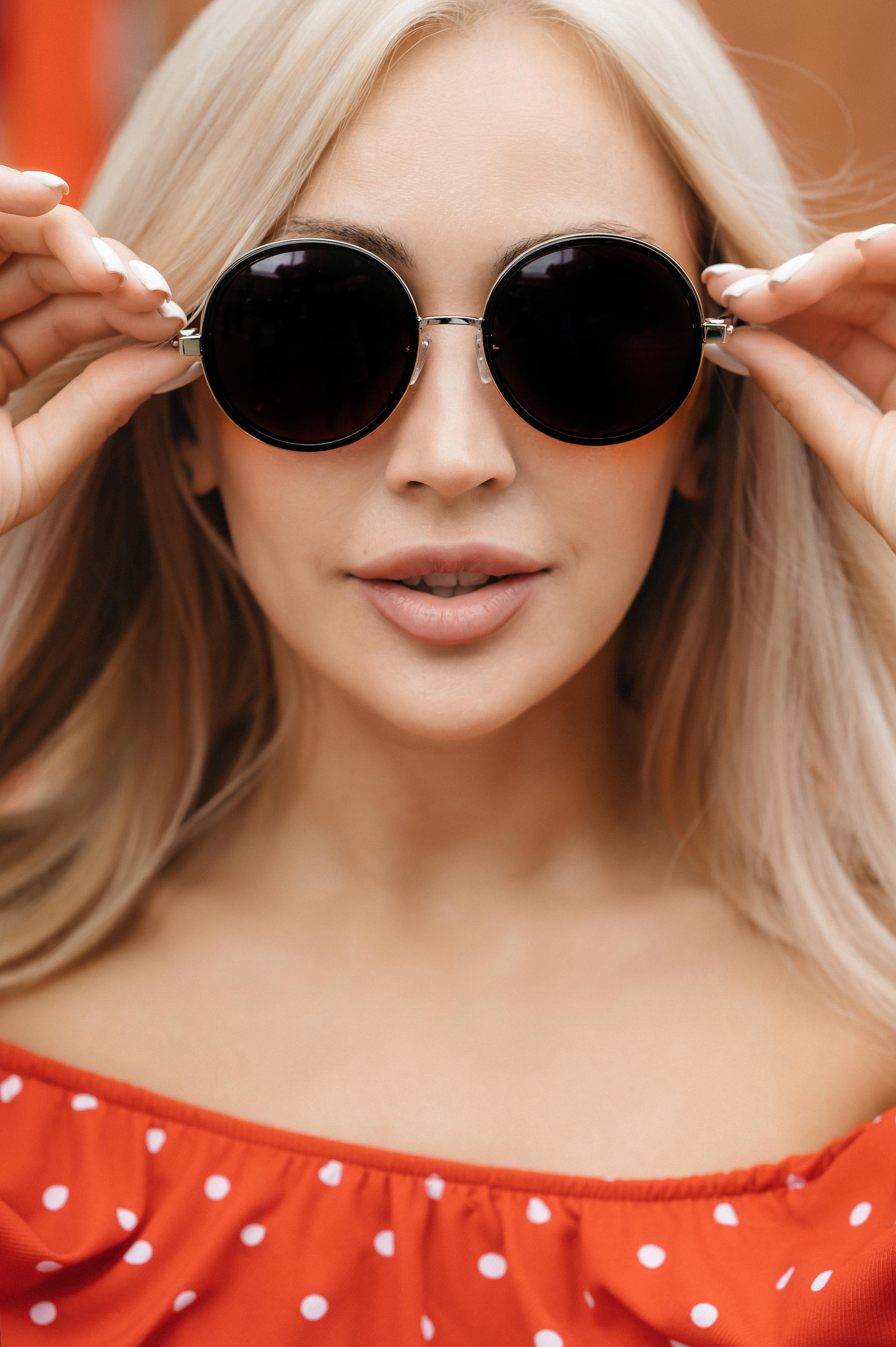 Съемка для Оптики «Linz Club». Студия рекламной и предметной съемки товаров WELKO Studio