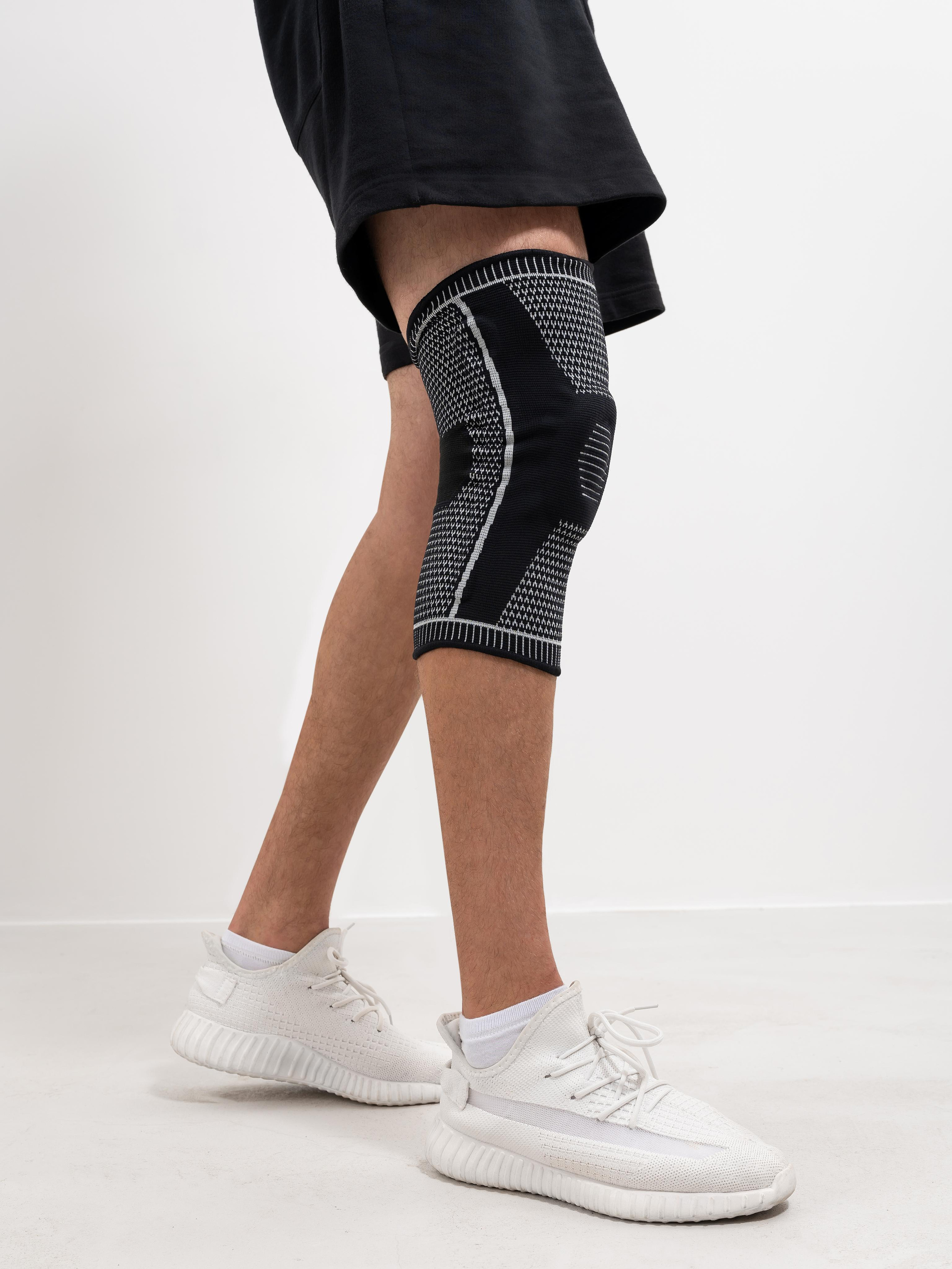 Спортивные костюмы и спортивные товары. Студия рекламной и предметной съемки товаров WELKO Studio