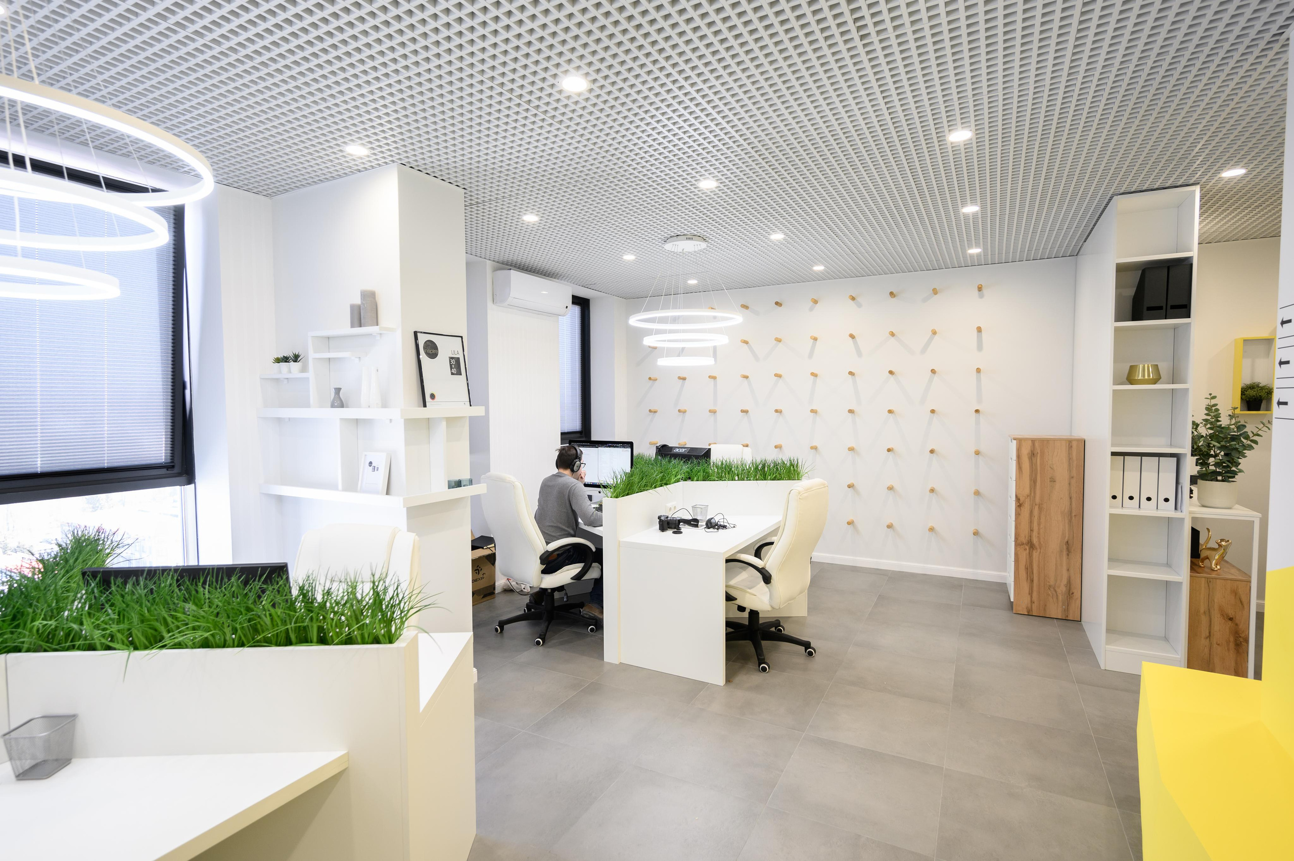 Офис Azat Valeev. Студия рекламной и предметной съемки товаров WELKO Studio