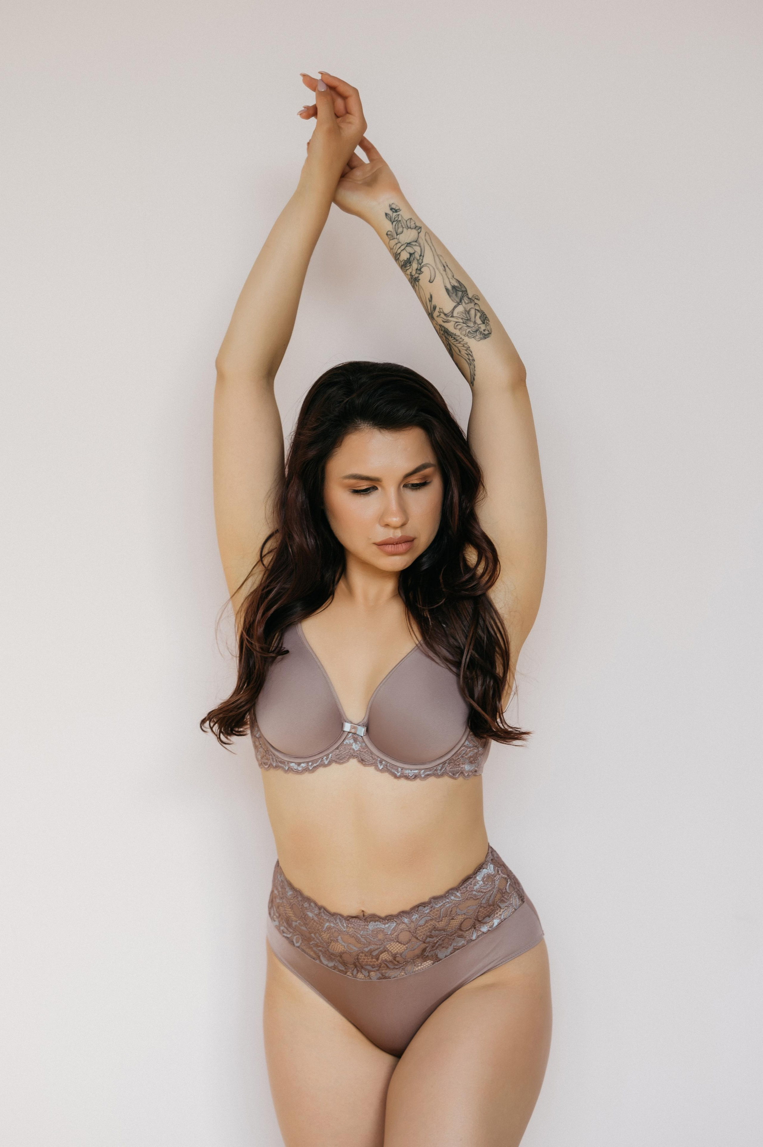 Съемка нижнего белья PARISHOP. Студия рекламной и предметной съемки товаров WELKO Studio