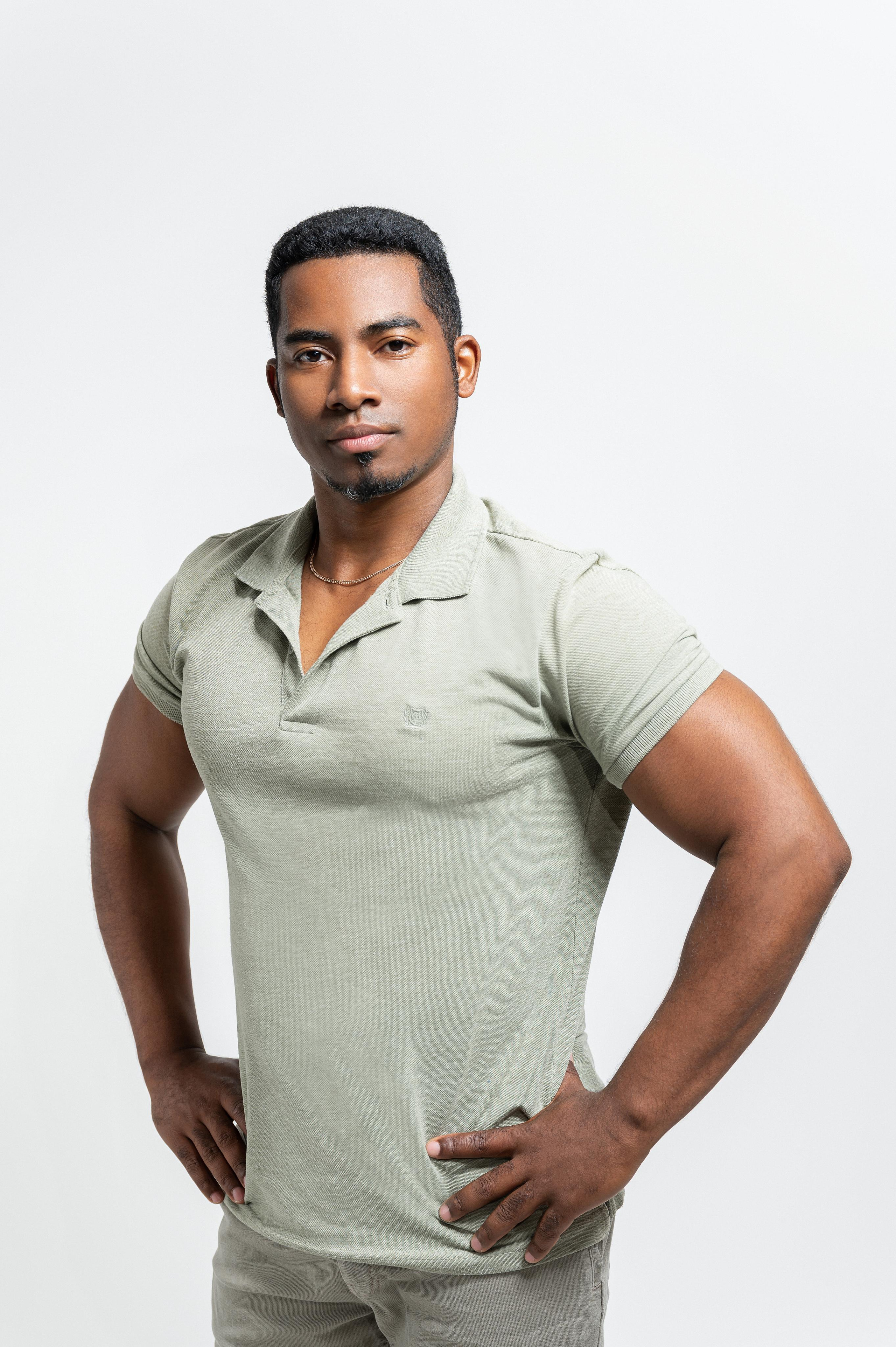 Каталог Мужчины. Студия рекламной и предметной съемки товаров WELKO Studio